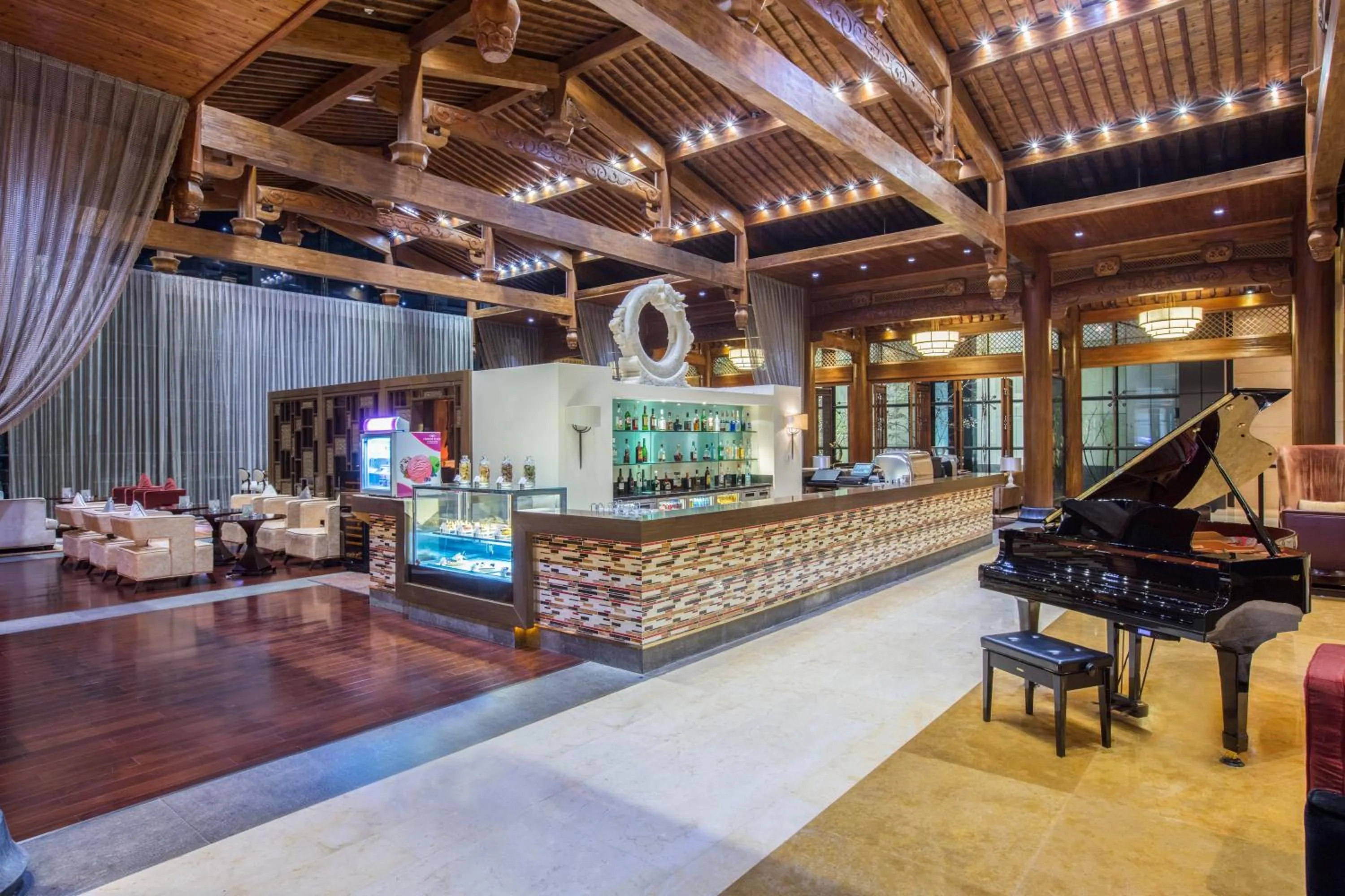 Property building in Crowne Plaza Huangshan Yucheng by IHG