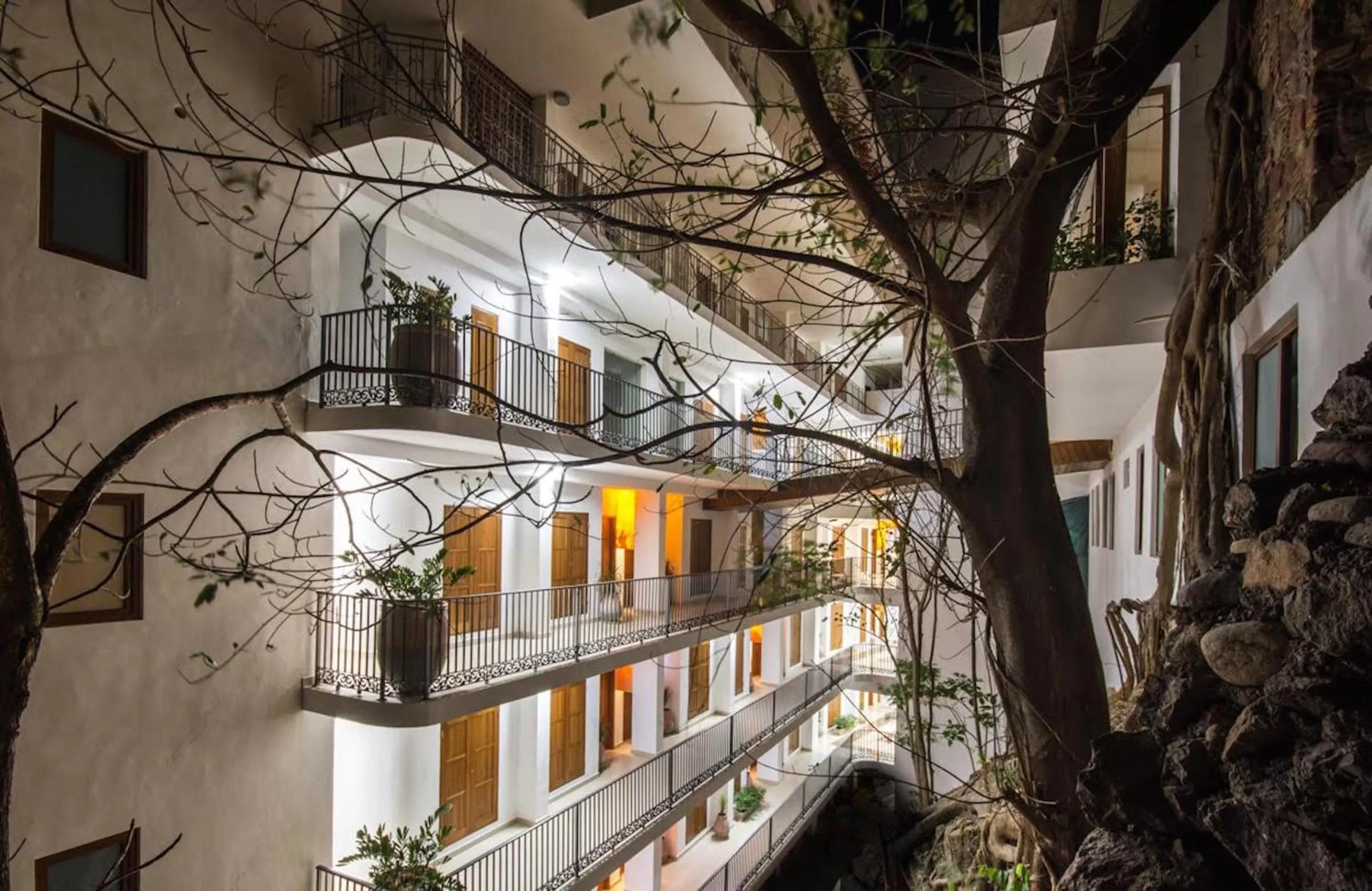 Area and facilities in Almar Resort Luxury LGBT Experience by Mantamar Beach Club