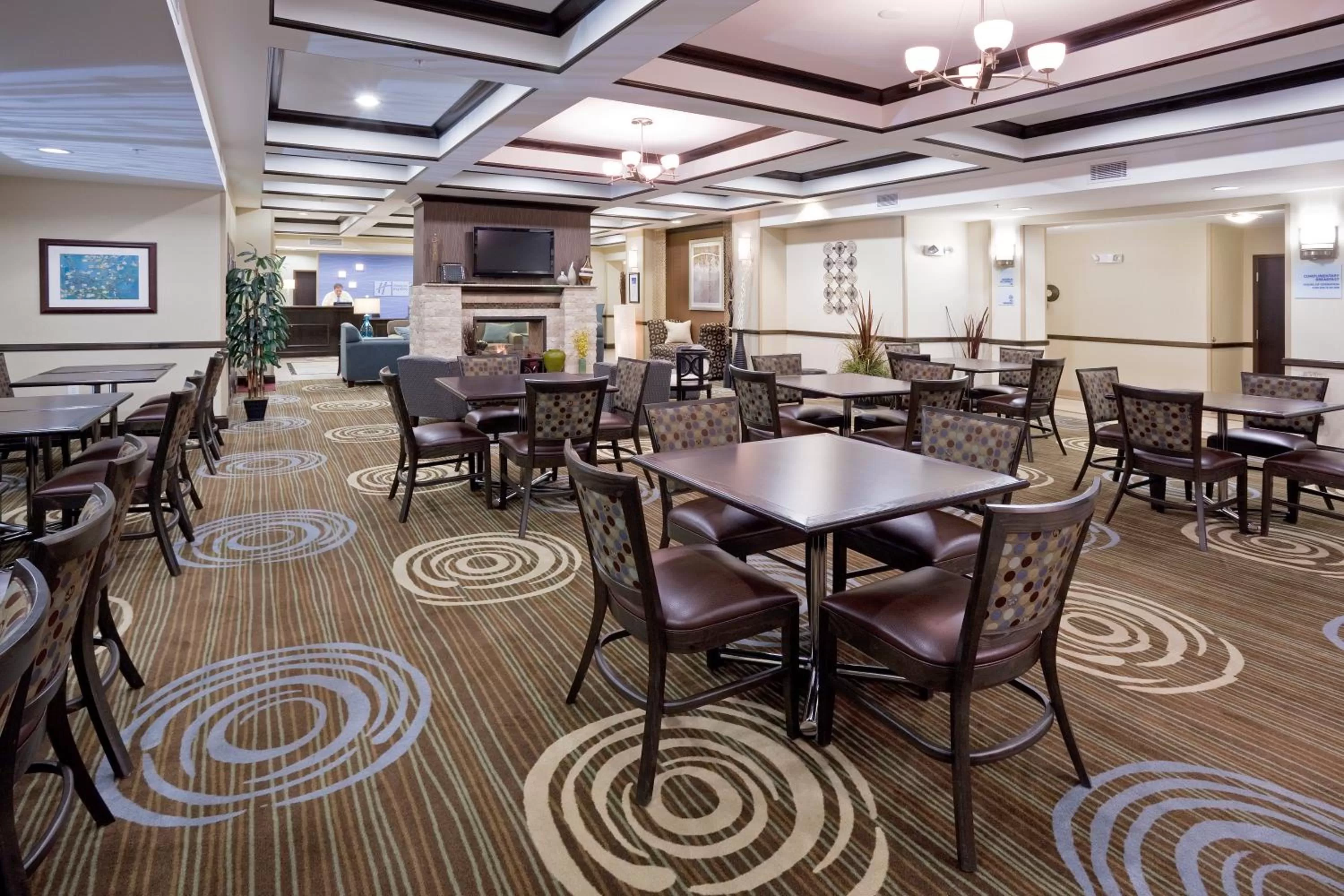 Restaurant/places to eat in Holiday Inn Express & Suites Richfield by IHG