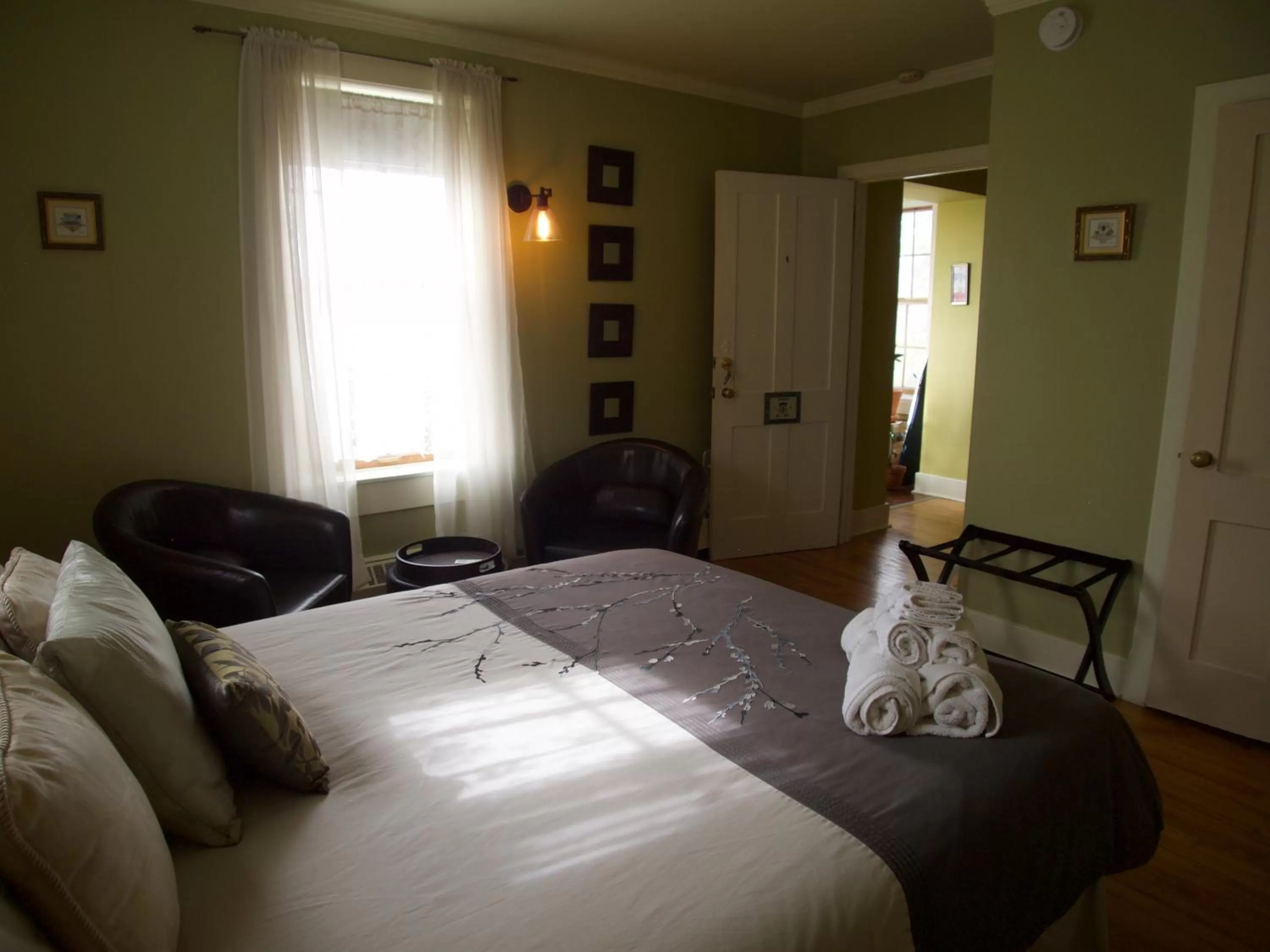 Au Manoir de la rue Merry