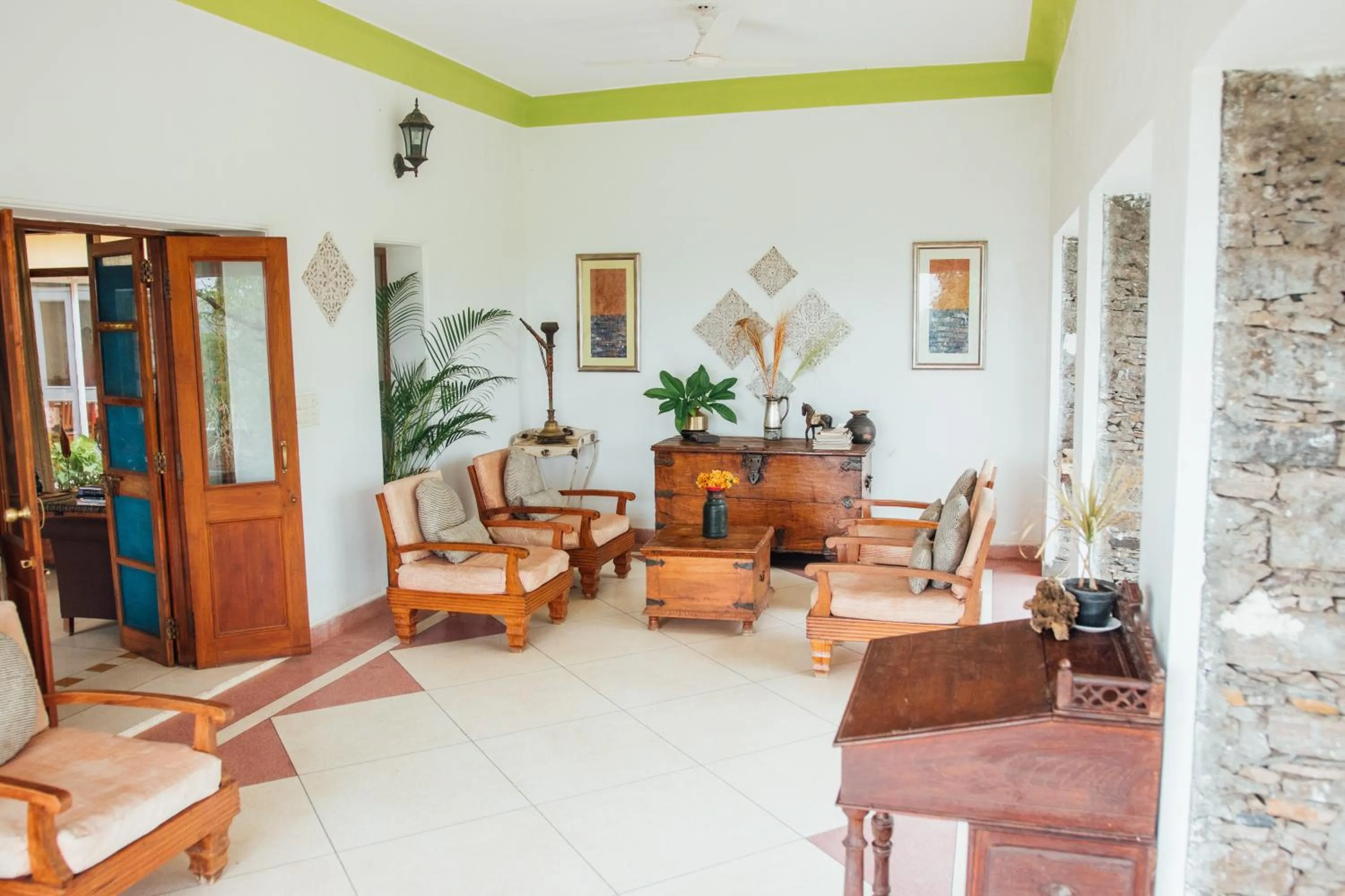 Communal lounge/ TV room in Devra Udaipur