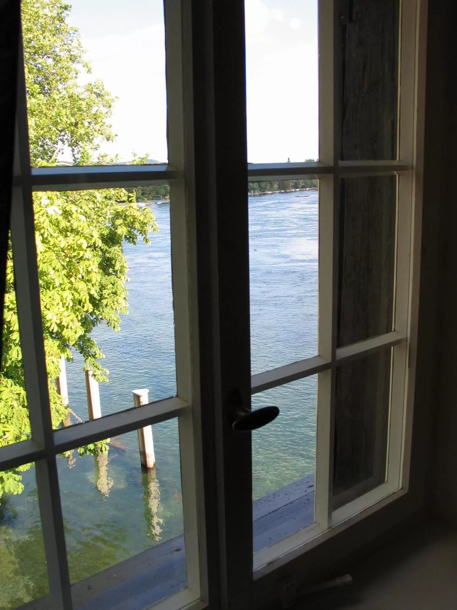 Superior Double Room in Hotel & Restaurant Alte Rheinmühle Superior Double Room in Hotel & Restaurant Alte Rheinmühle