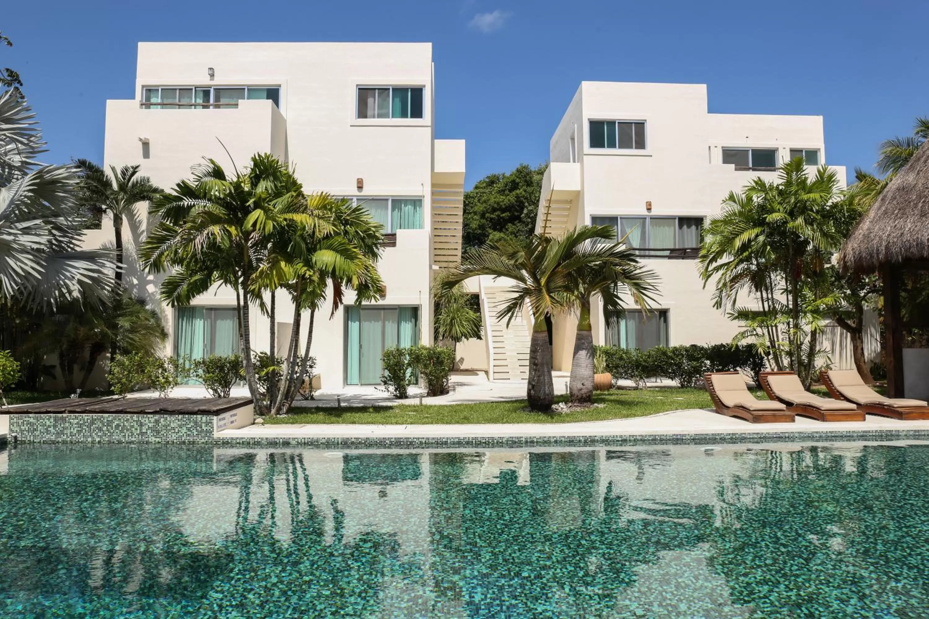 Facade/entrance in Villas H2O