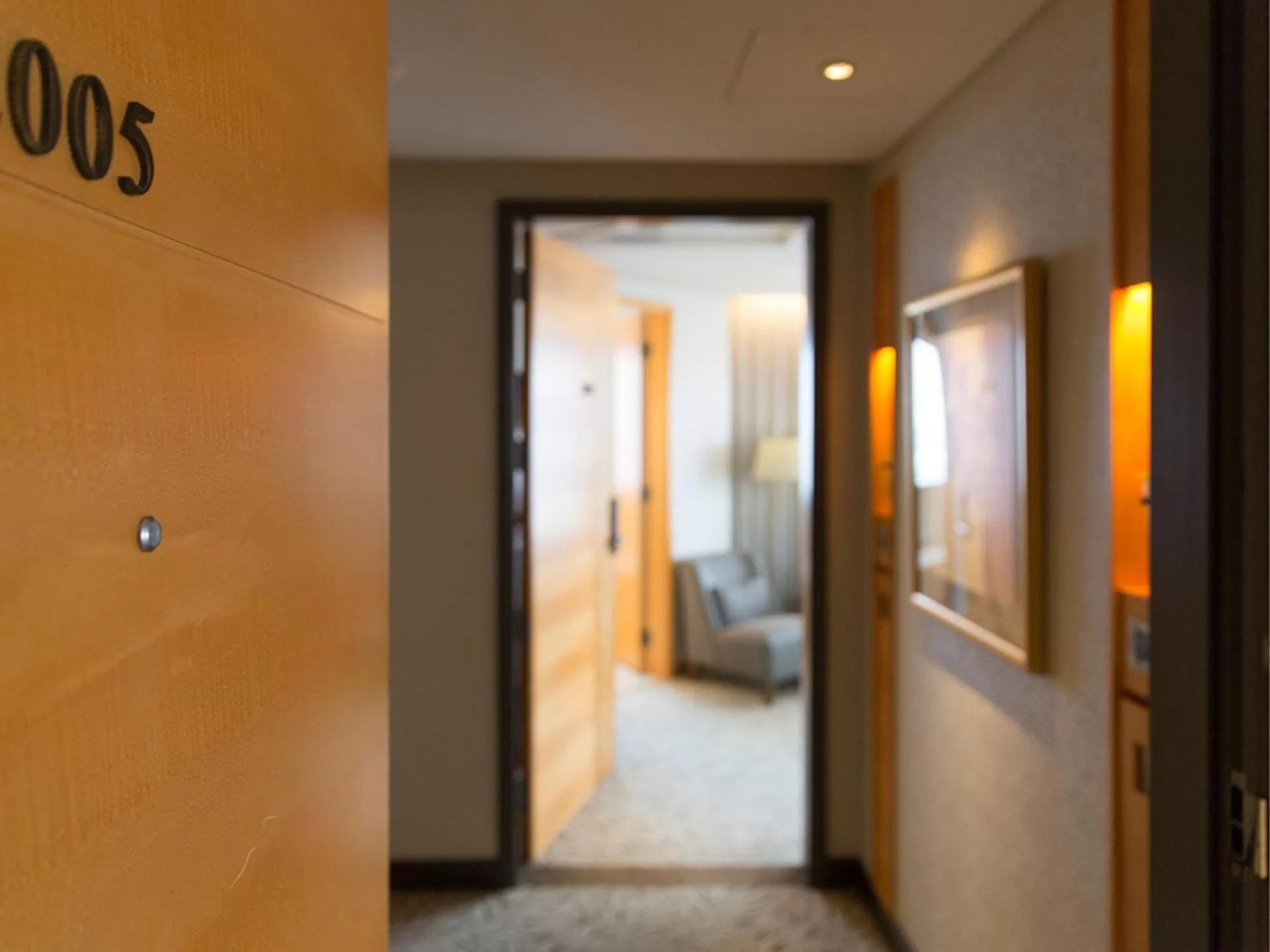 Adjacent rooms (two rooms) in Windsor Hotel Taichung