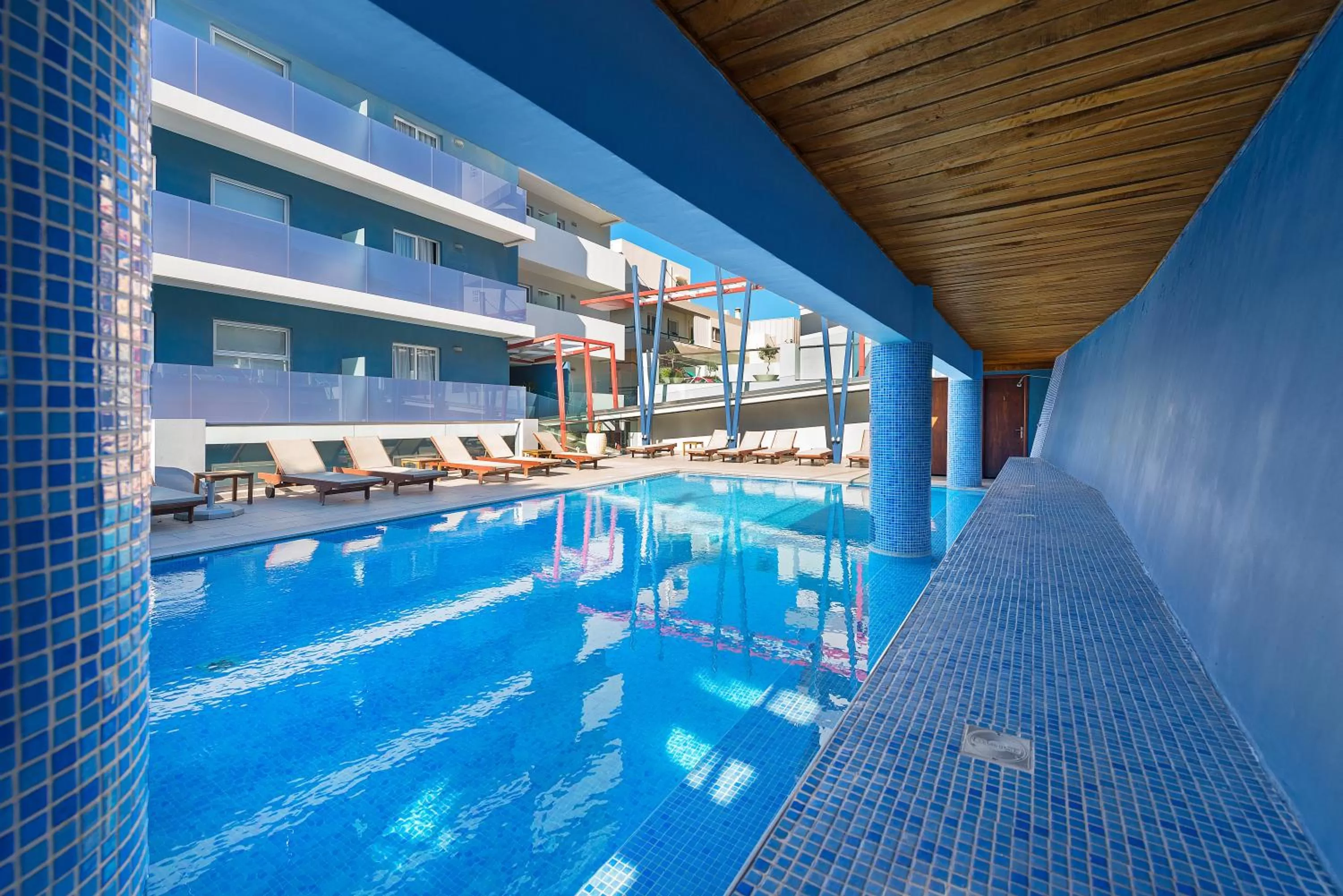 Swimming pool in Semiramis City Hotel