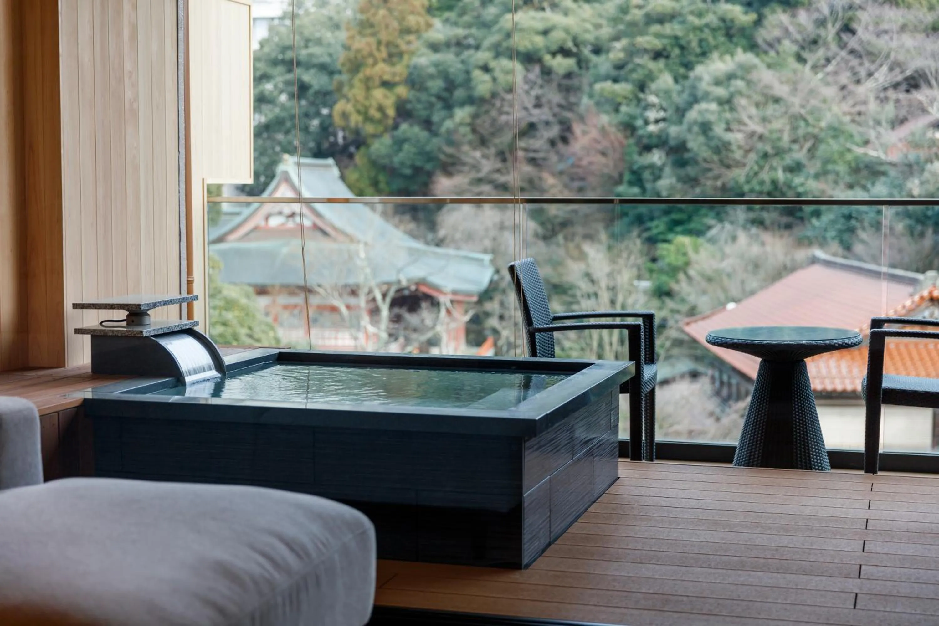 Hot Spring Bath in Tachibana Shikitei