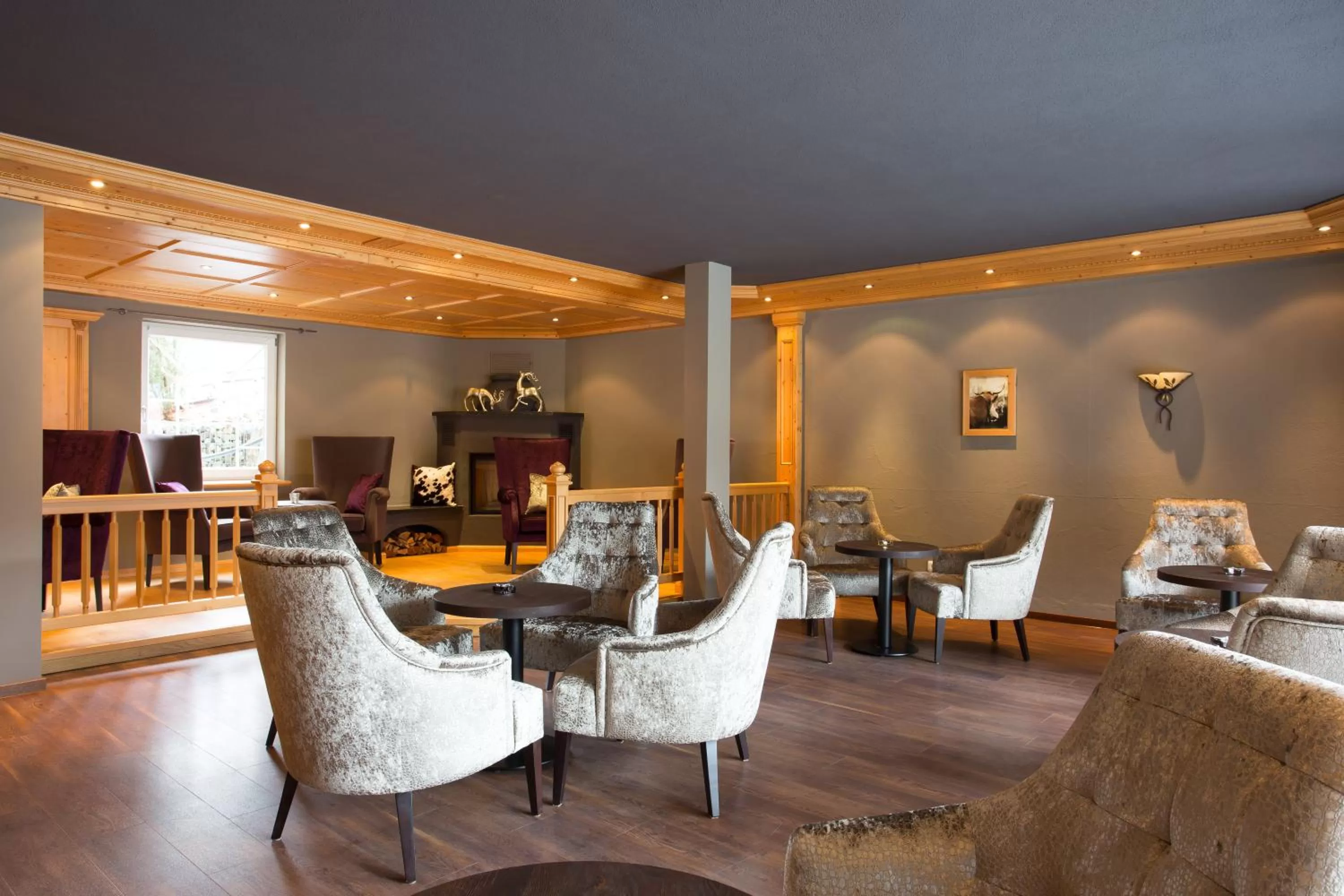 Communal lounge/ TV room in Hotel Bergruh