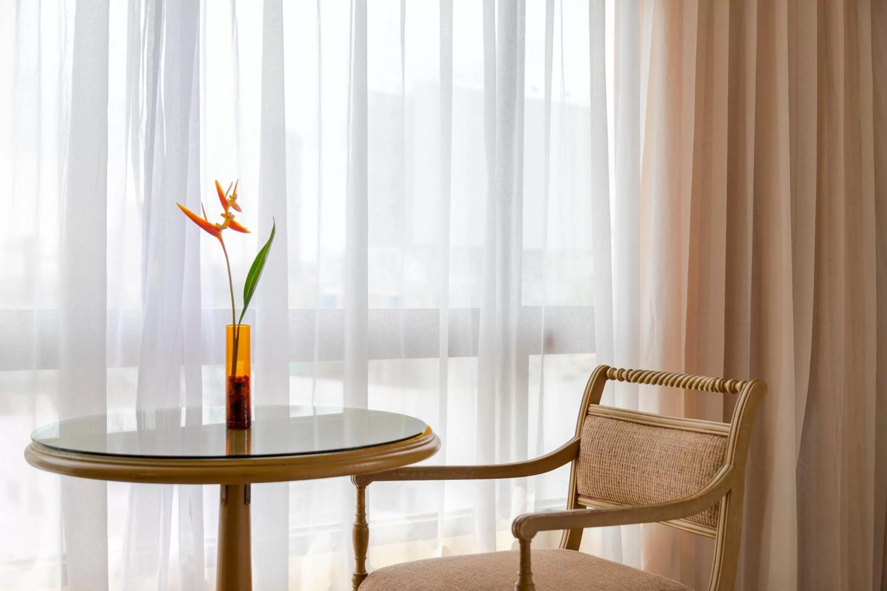 Seating area in Pinnacle Lumpini Park Hotel