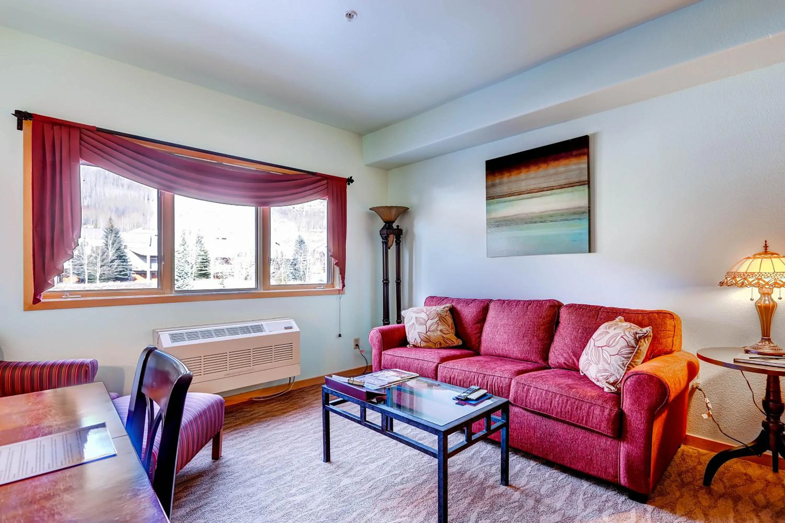 Living room in Gateway Mountain Lodge by Keystone Resort