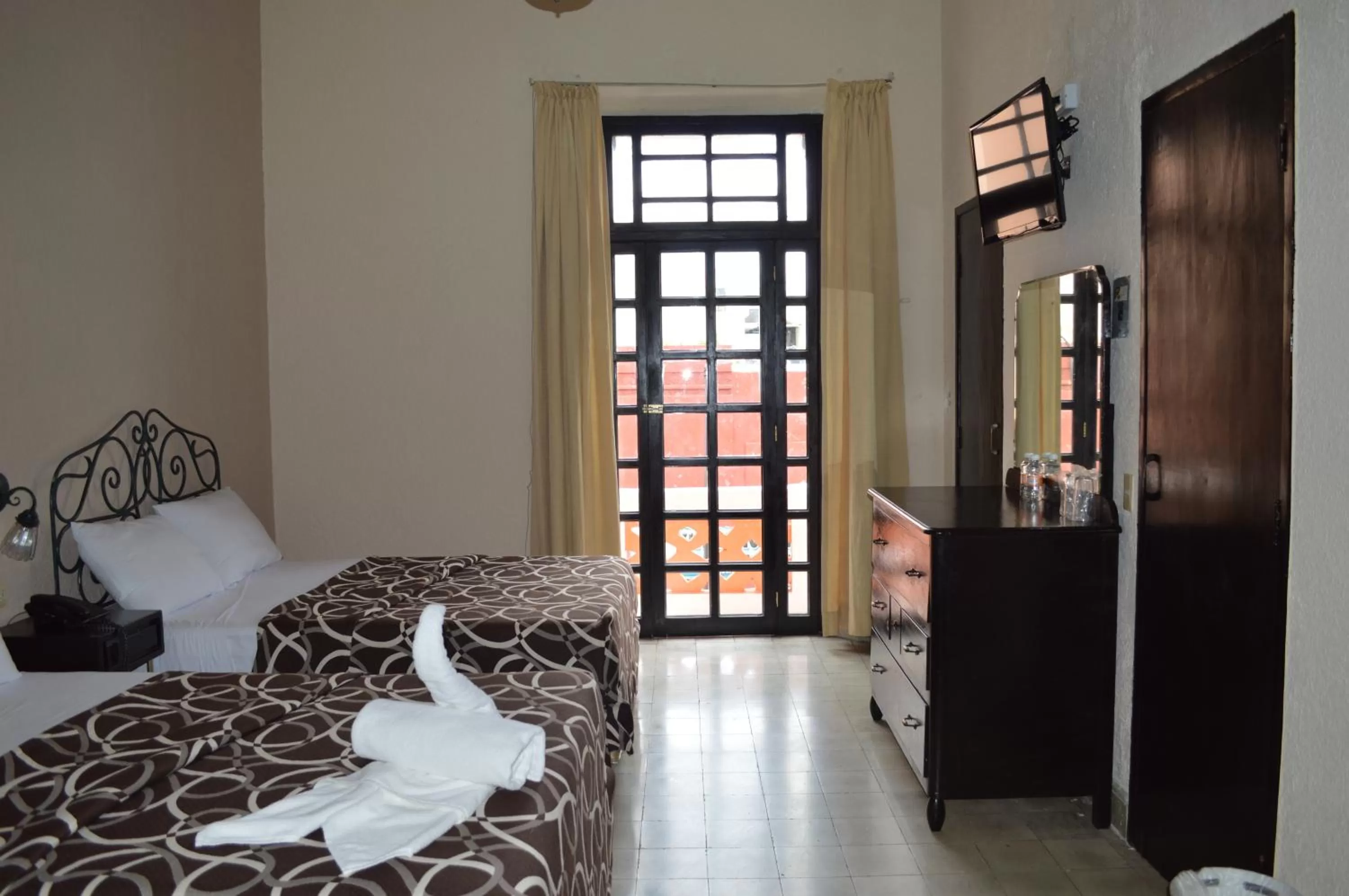 Bed in Hotel Colon Merida