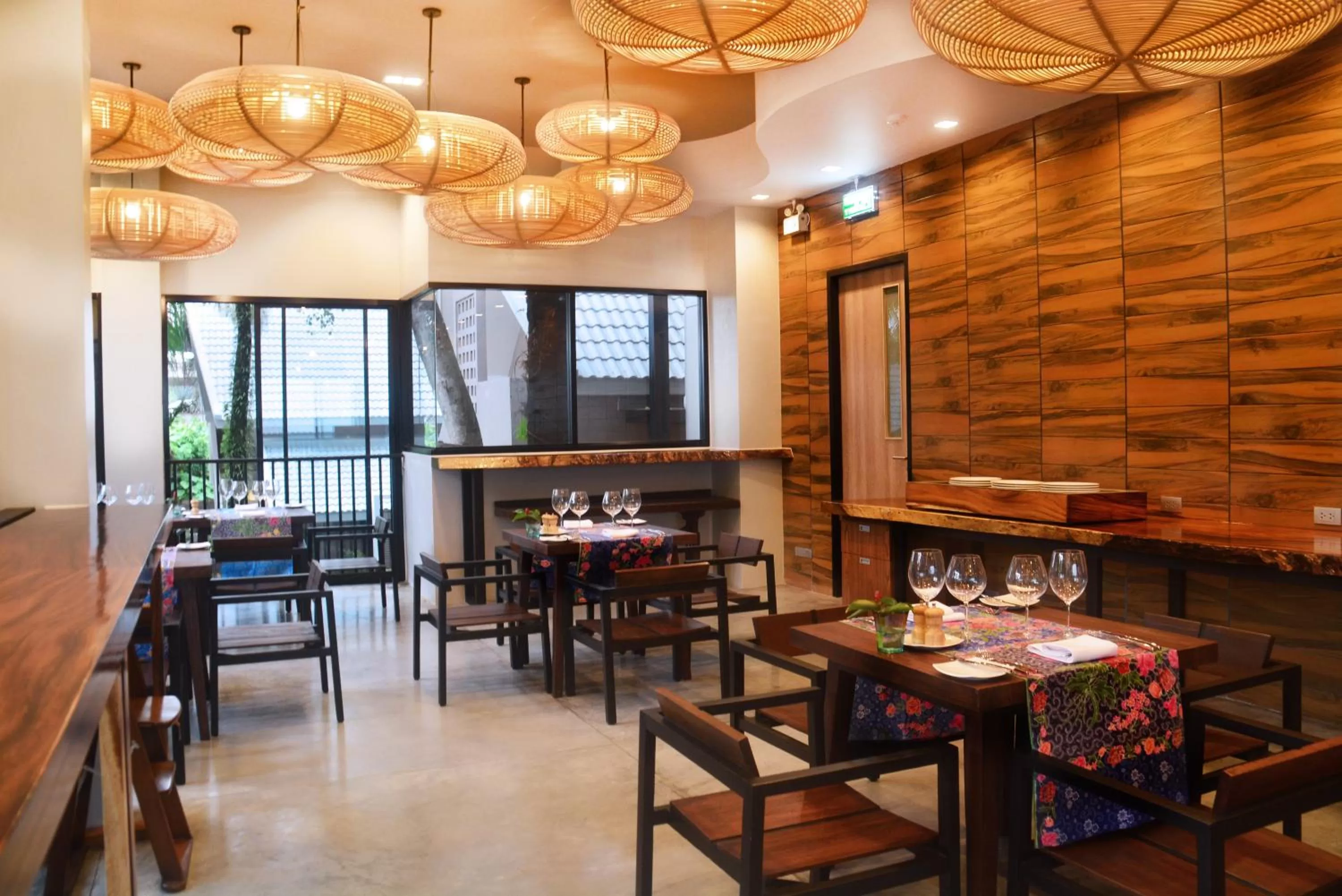 Restaurant/places to eat in Deevana Krabi Resort