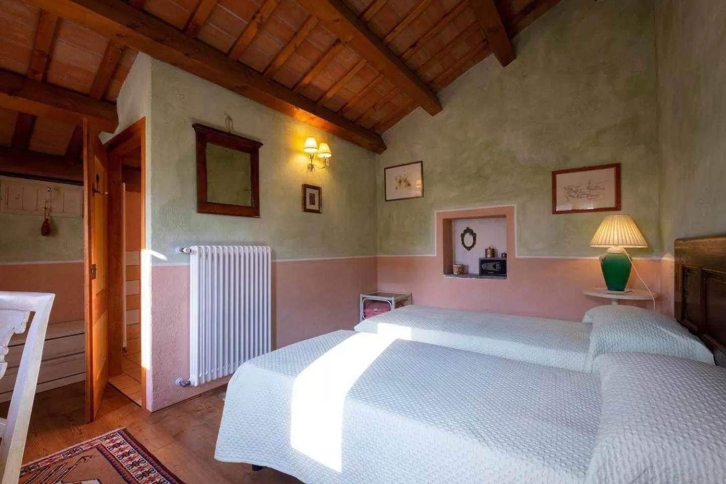 Bed in Rosalimone BeB