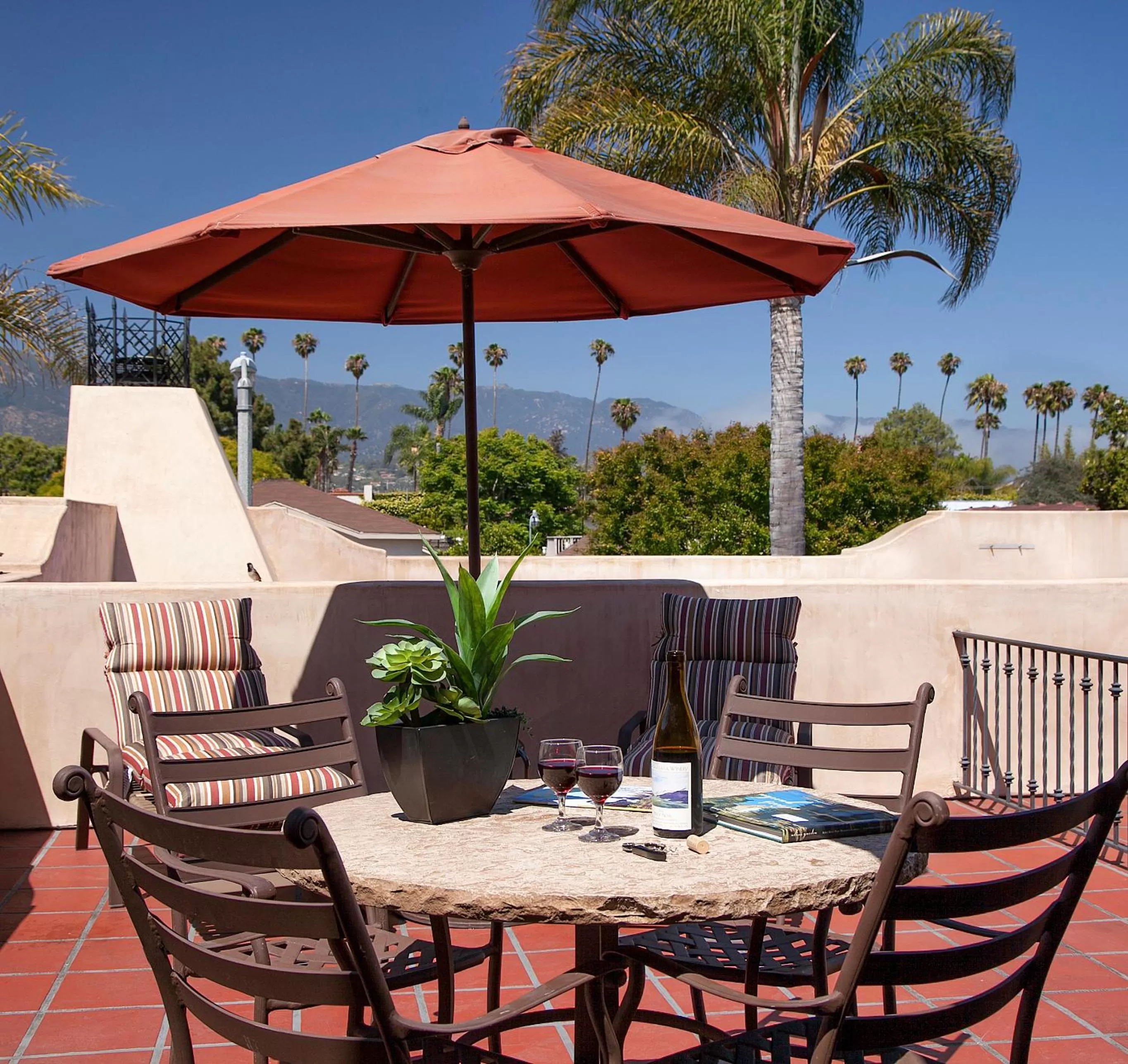 Balcony/Terrace in Brisas Del Mar Inn at the Beach