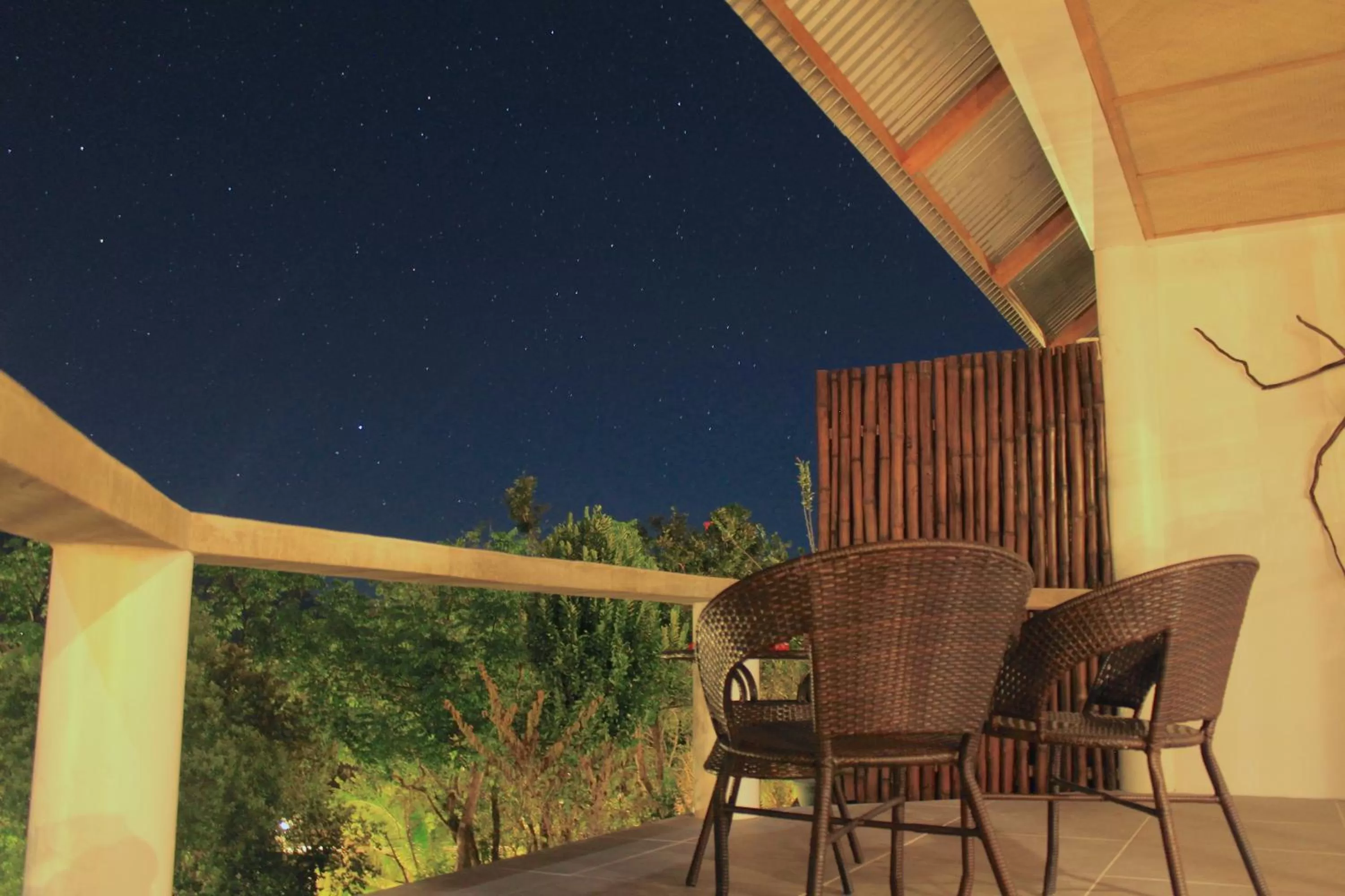 Night in Chindonan Dive and Beach Resort