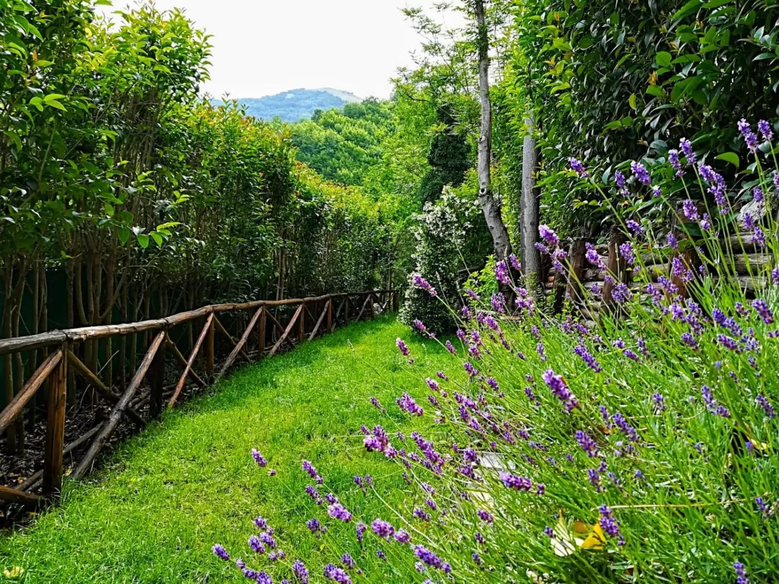 Garden in B&B La Voce del Fiume Dimora storica di Charme