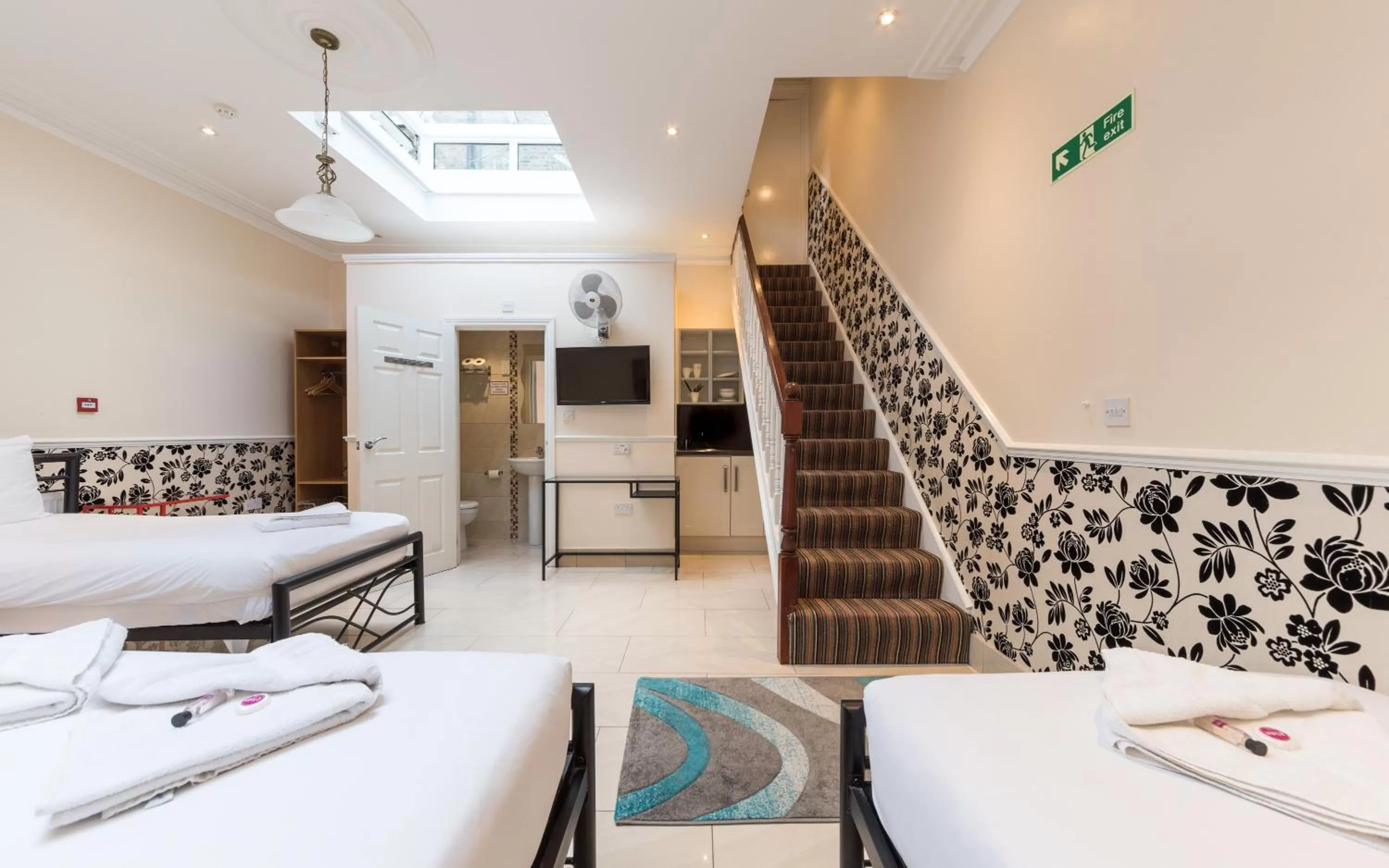 Royal London Hotel By Saba