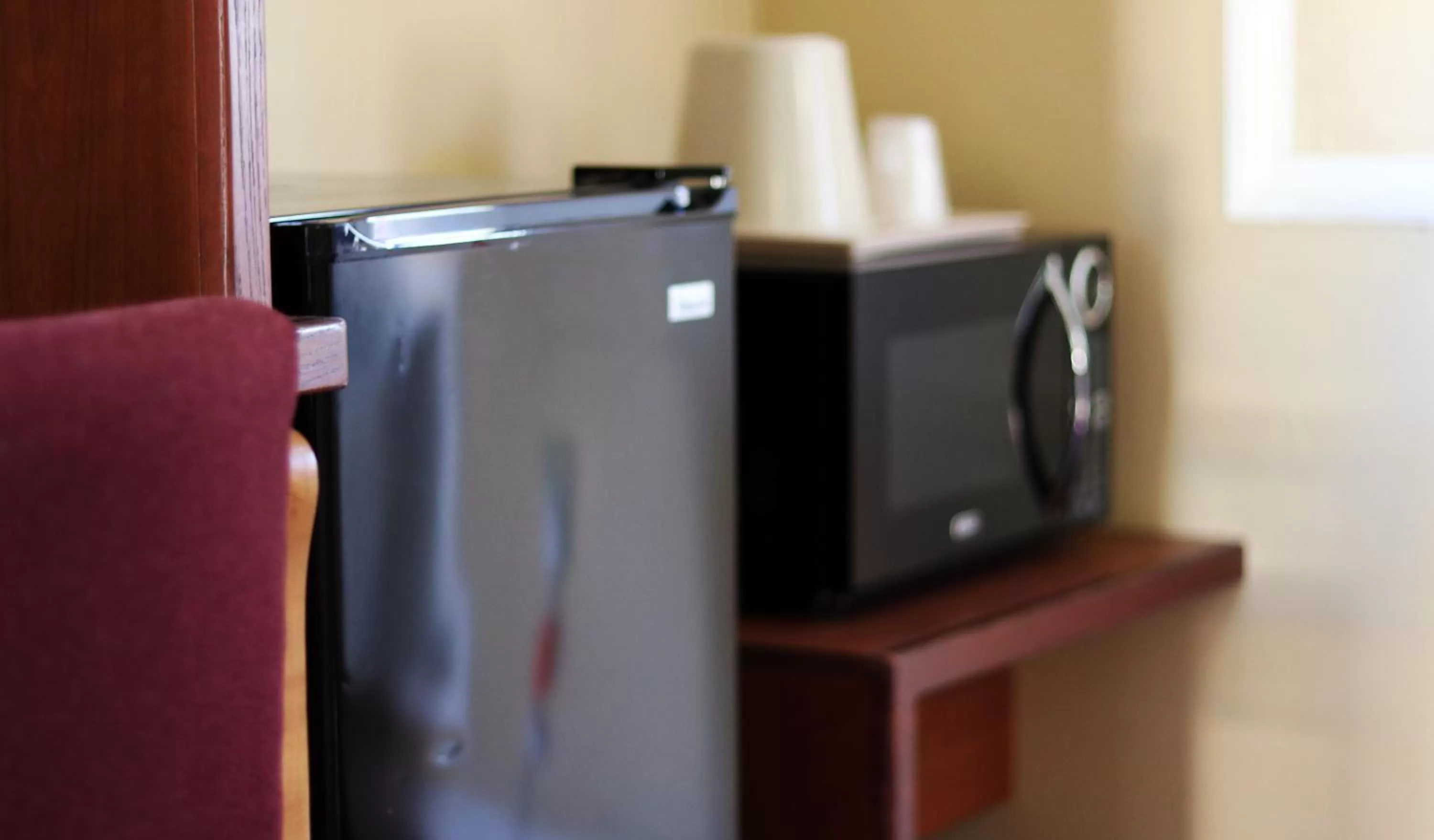 TV and multimedia in Royal Inn - North Augusta - Home Of The Masters - Augusta Downtown