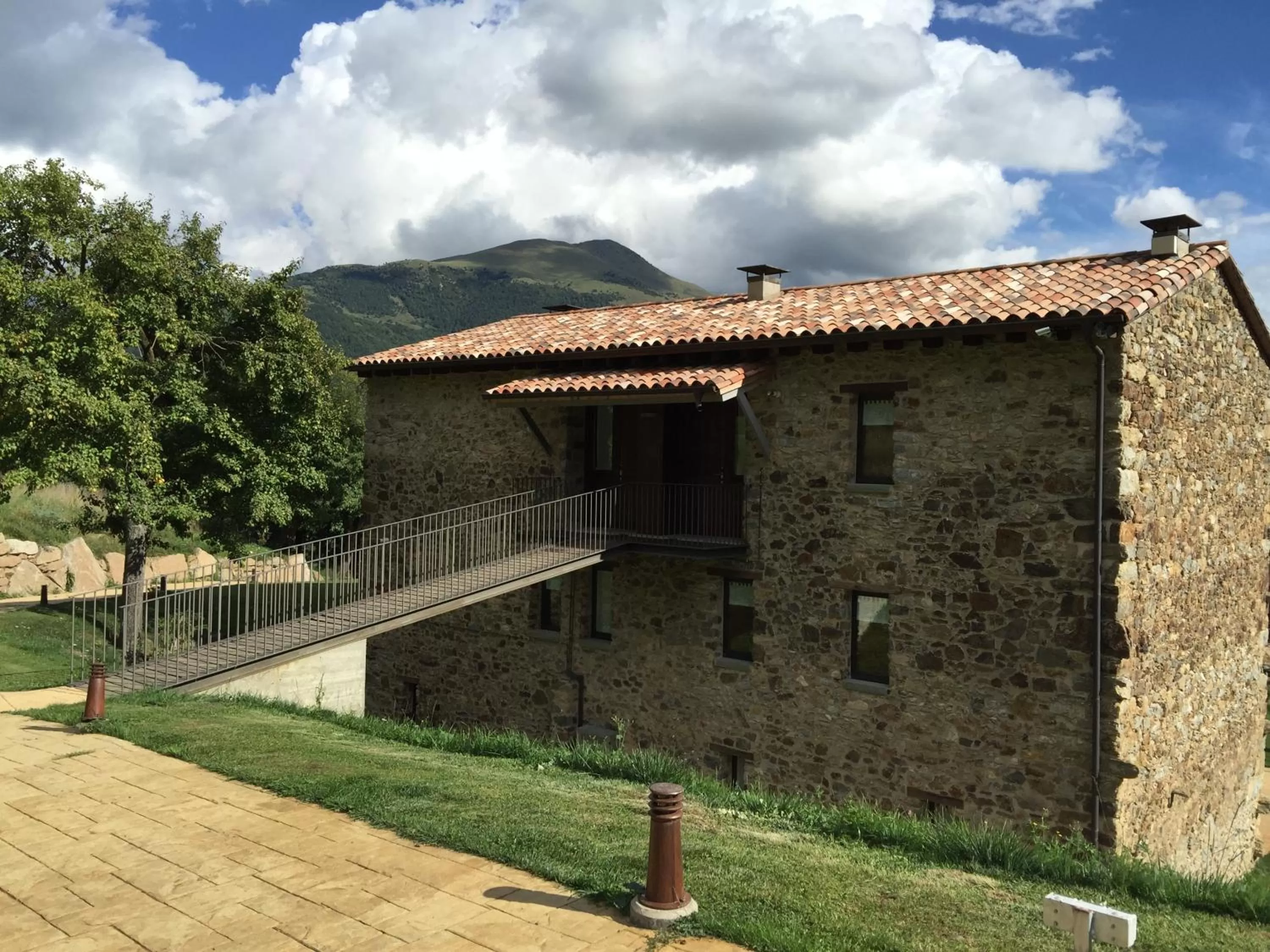 Property building in La Casassa de Ribes