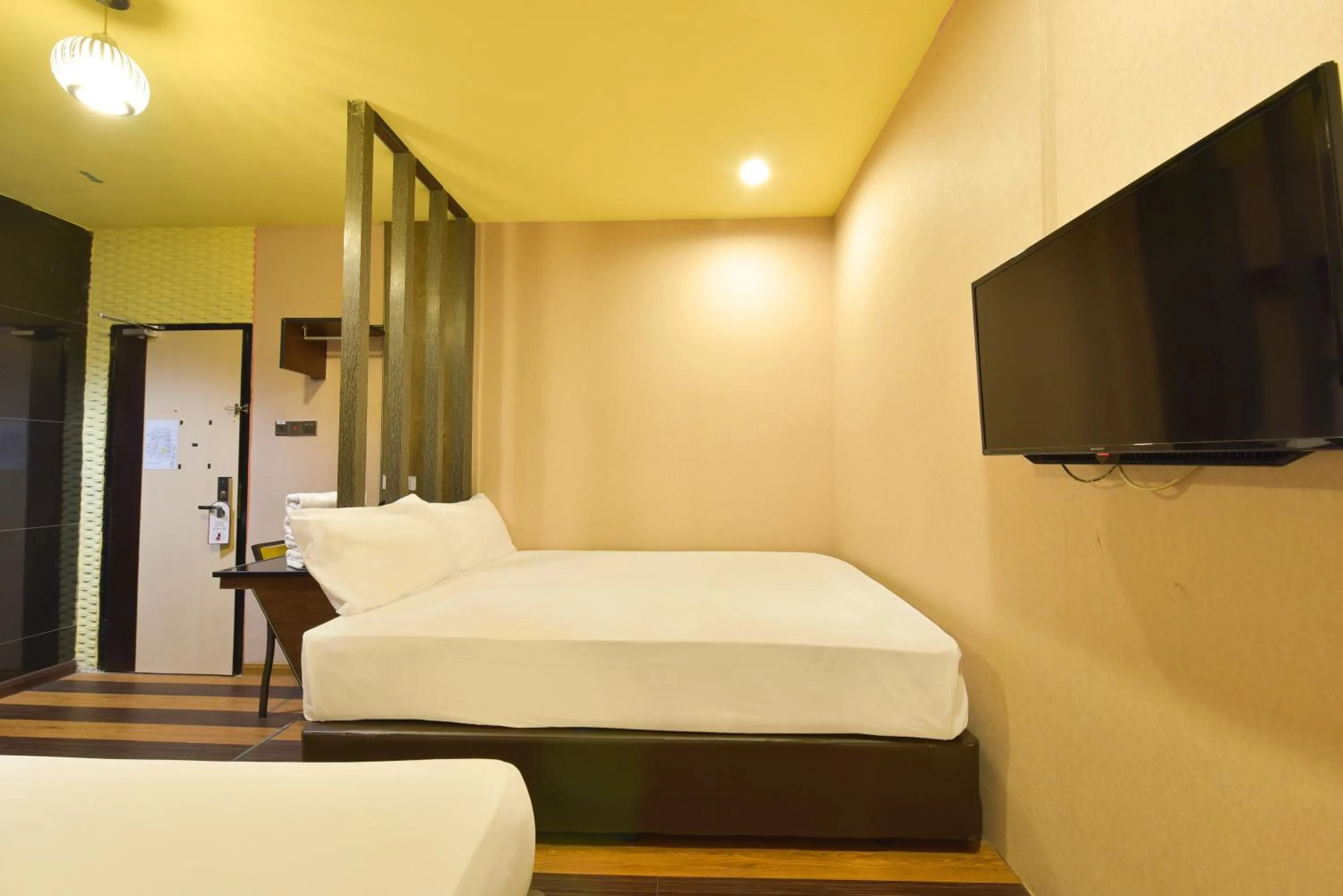 Bedroom, Bed in Townhouse OAK Hotel Holmes Johor Jaya
