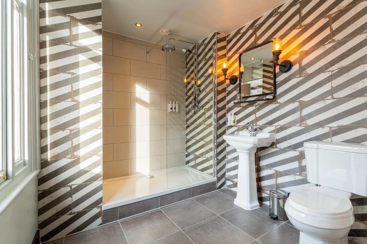 Shower in The Market House