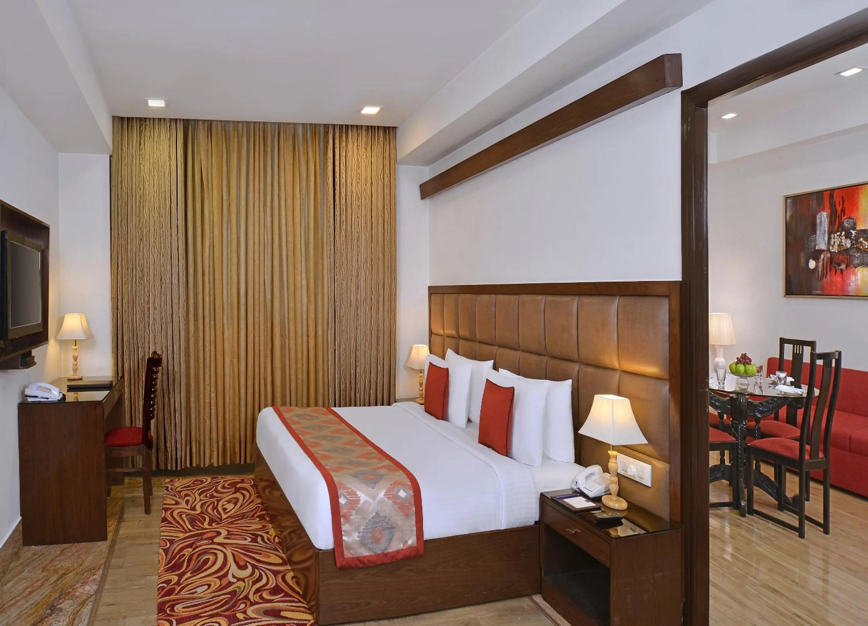 Bedroom, Bed in Taurus Sarovar Portico