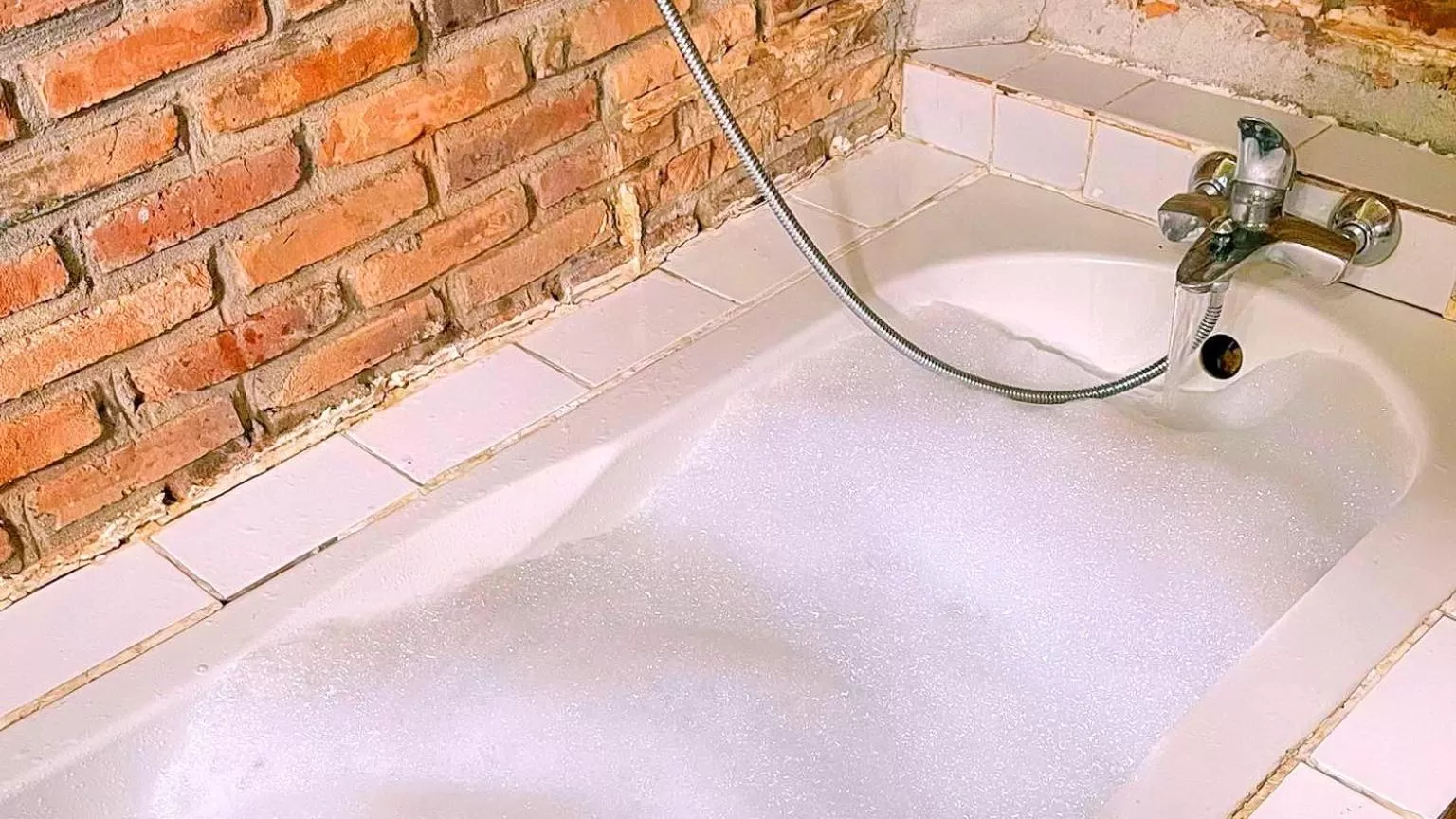 Bath in Doo Dee Boutique Resort by Swiss Chalet