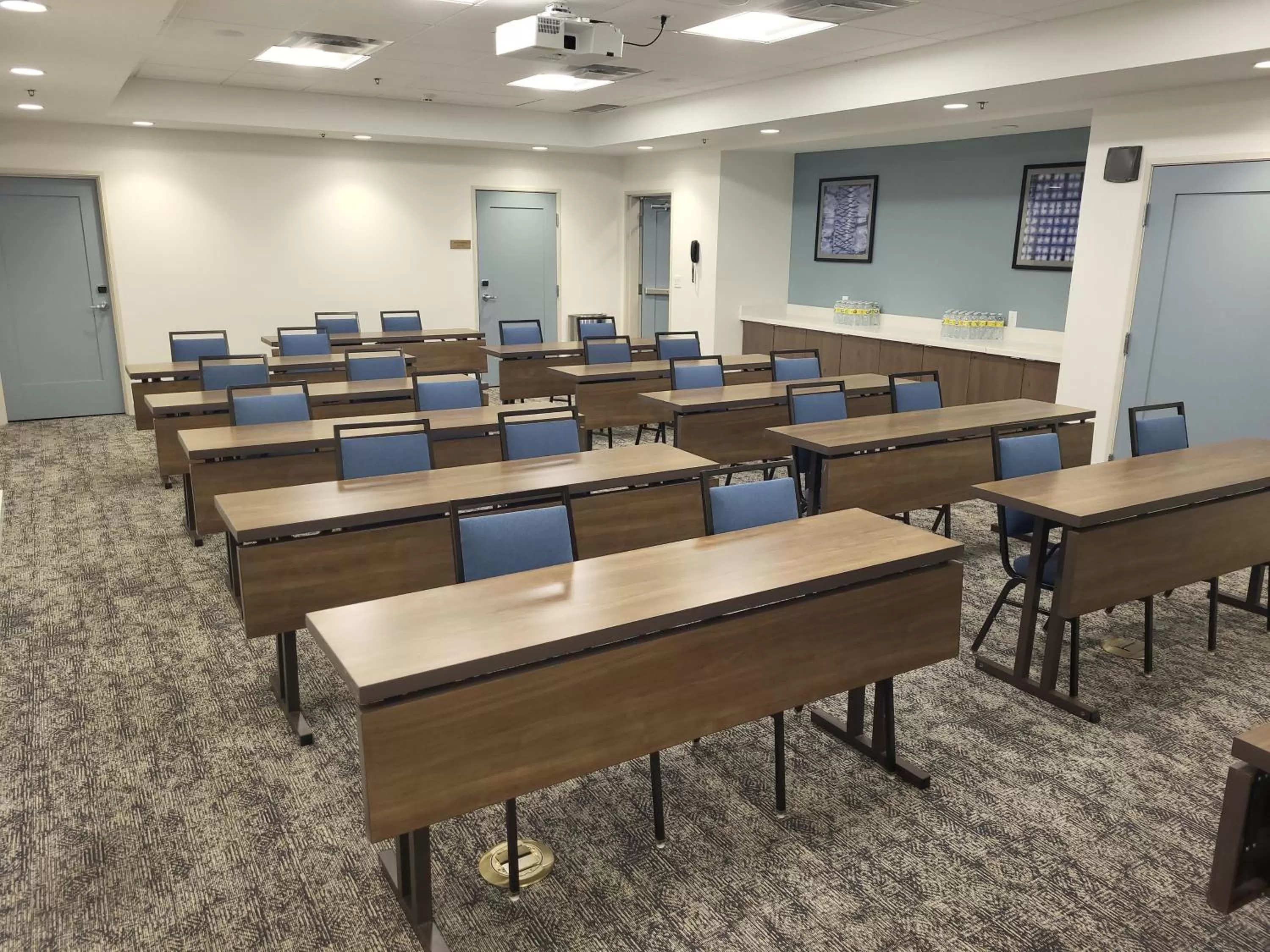 Meeting/conference room in Staybridge Suites - Denver North - Thornton by IHG