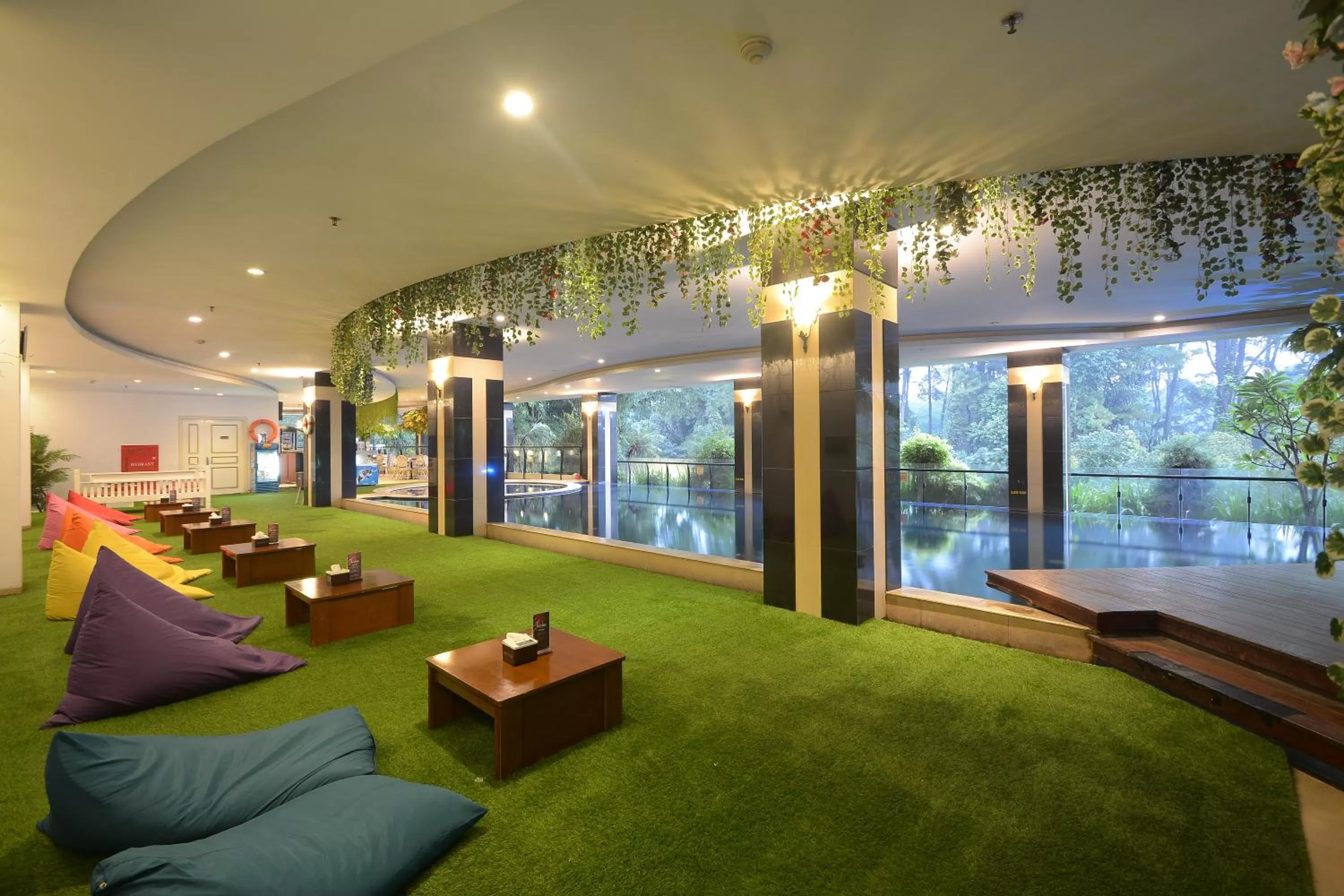 Seating area in Grand Savero Hotel Bogor
