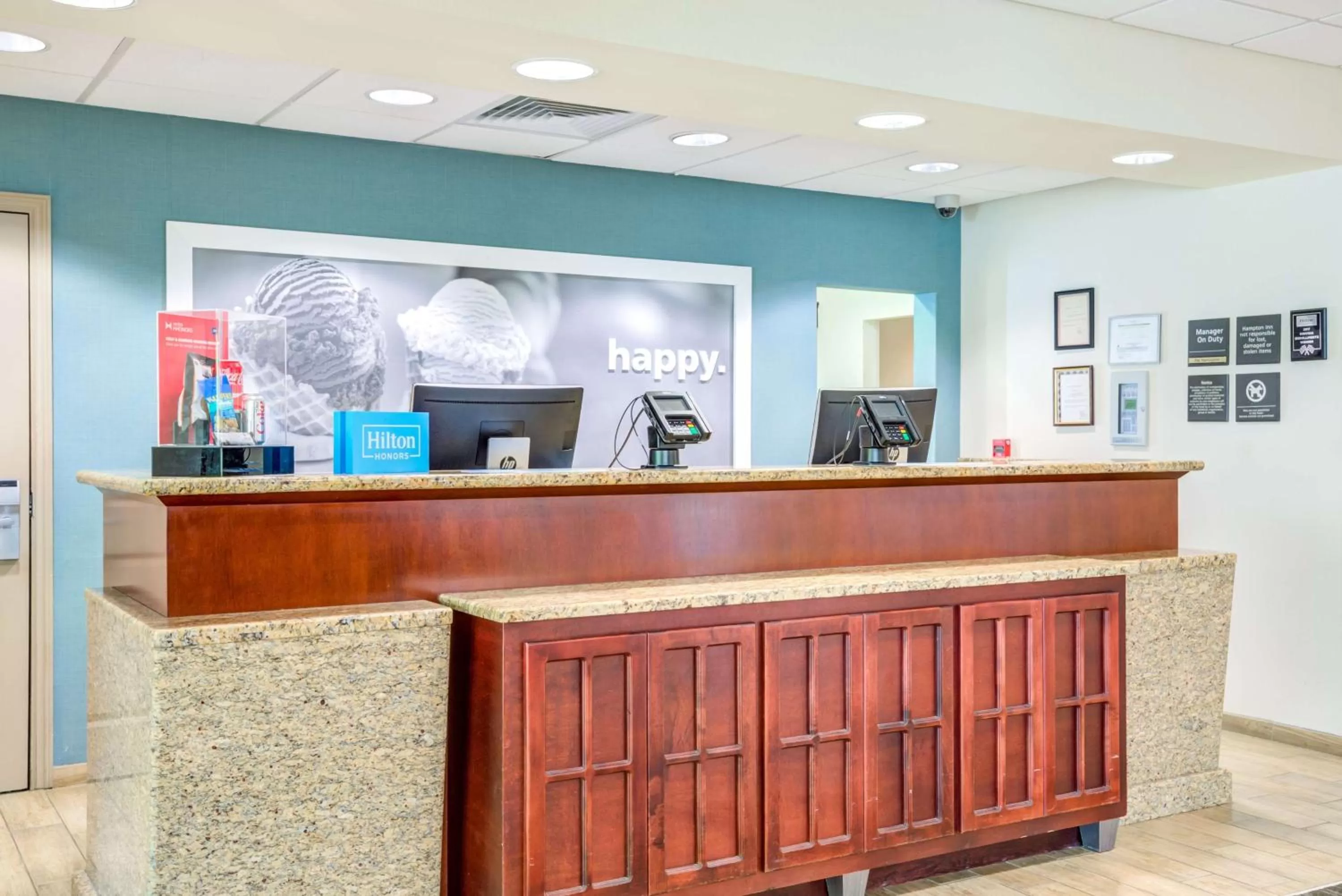 Lobby or reception in Hampton Inn & Suites Westford-Chelmsford