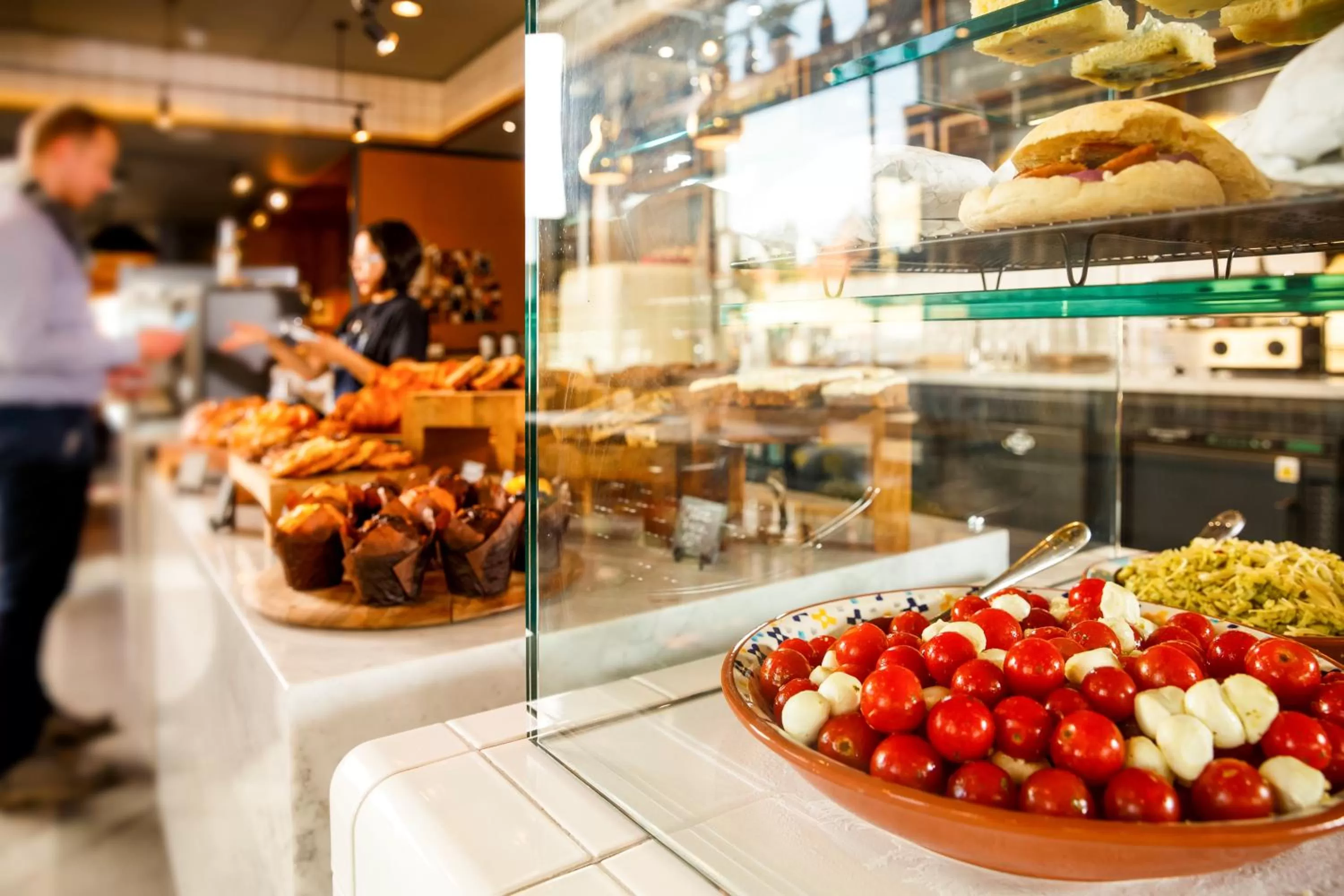 Food and drinks in ibis Cambridge Central Station