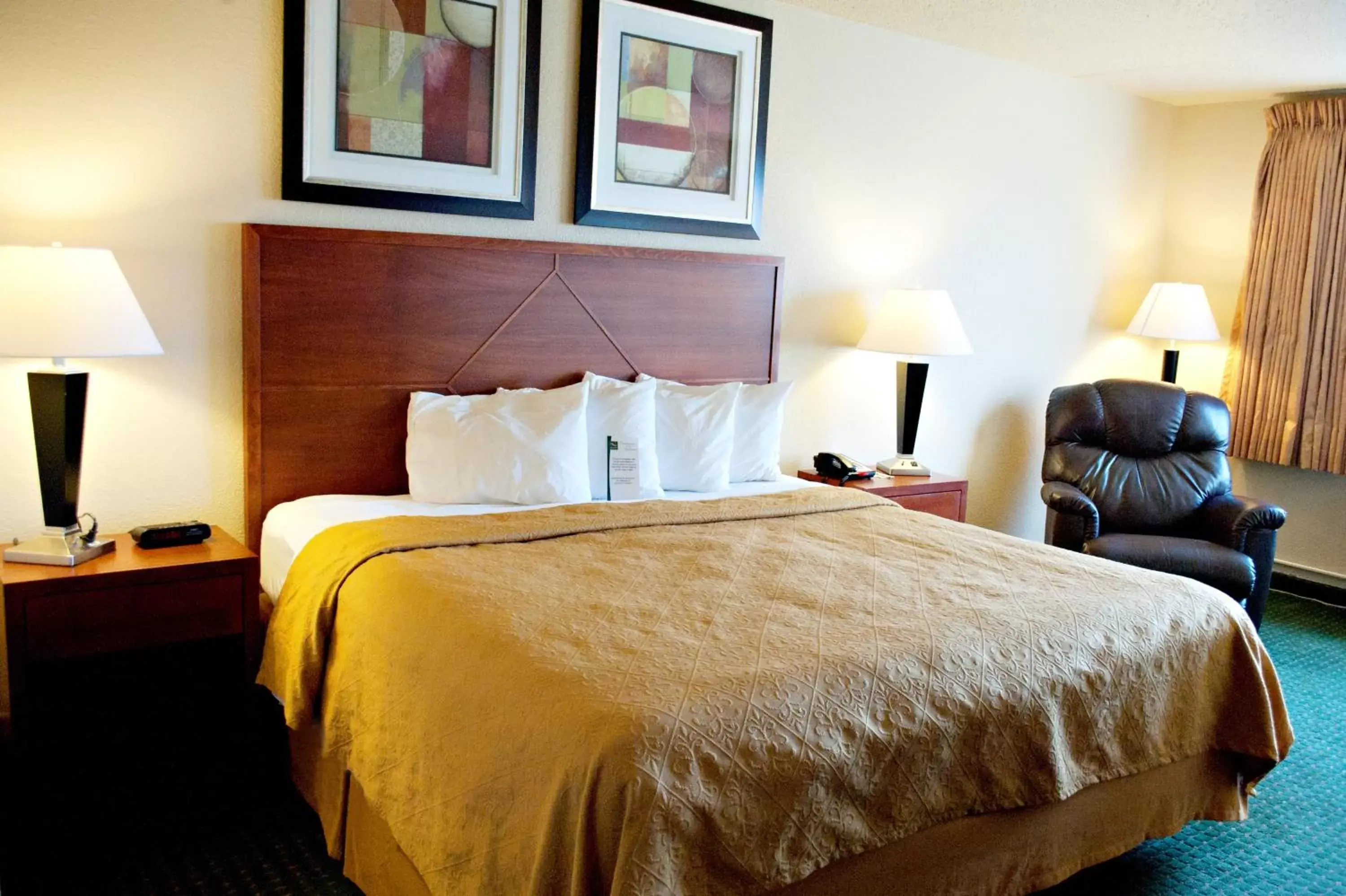 King Room - Accessible/Non-Smoking in Baymont by Wyndham Jamestown Conference Center & Water Park King Room - Accessible/Non-Smoking in Baymont by Wyndham Jamestown Conference Center & Water Park