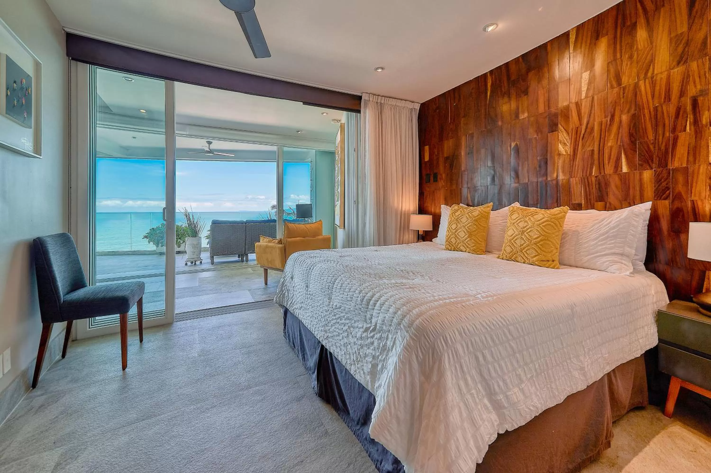 Photo of the whole room, Bed in Maxwell Residences at Indah