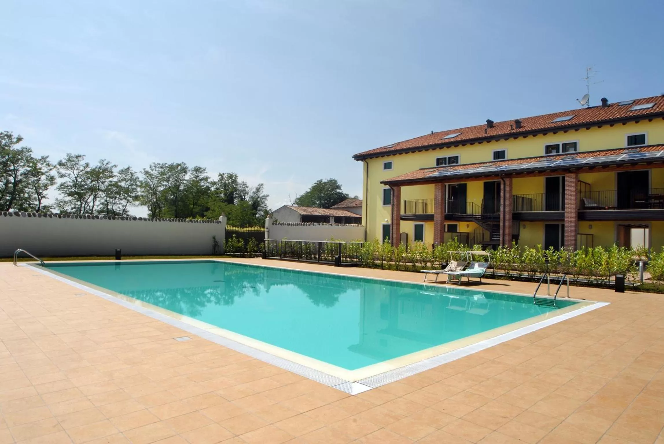 Day, Swimming Pool in B&B Corte dei Cedri