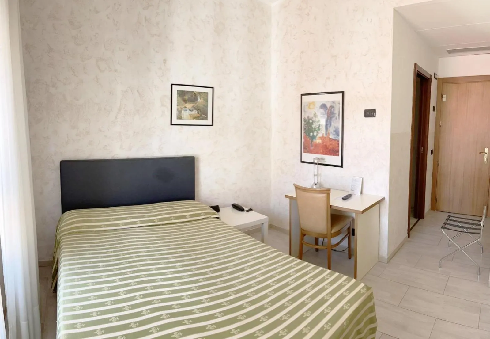 Bedroom, Bed in Hotel Molise 2