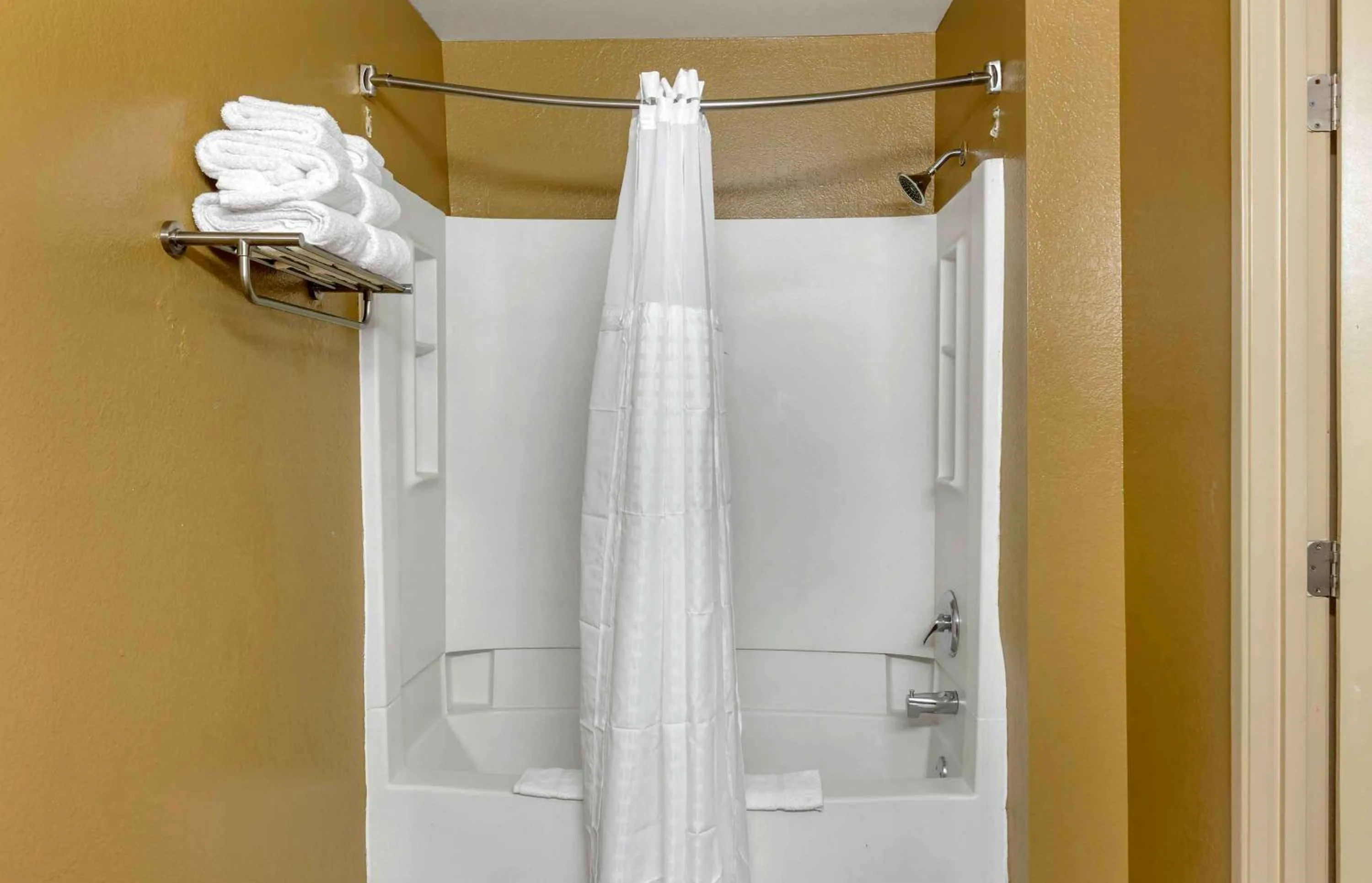 Bathroom in Extended Stay America Select Suites - Greensboro - Wendover Ave - Big Tree Way