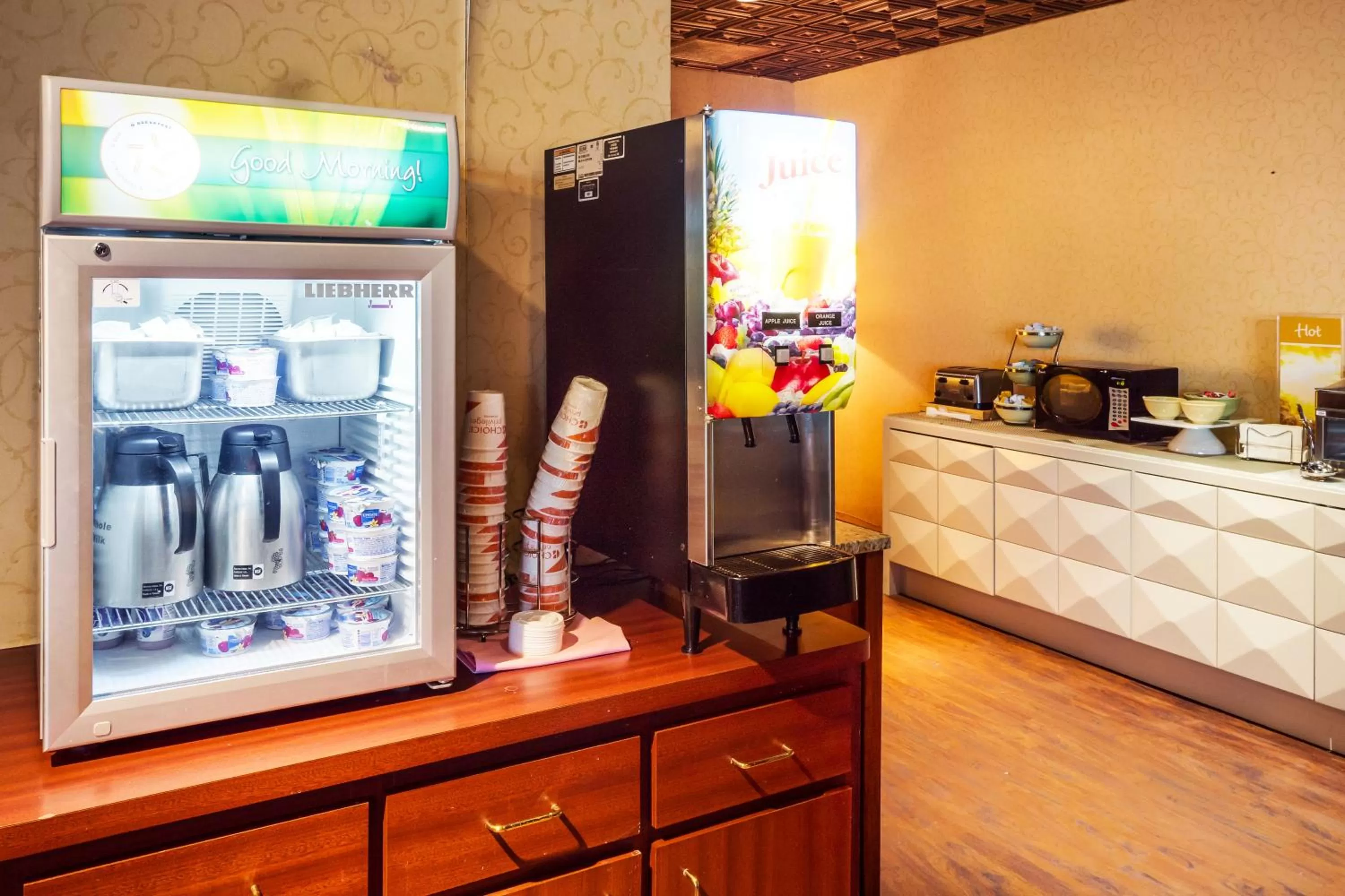 Continental breakfast in Quality Inn & Suites Conference Center