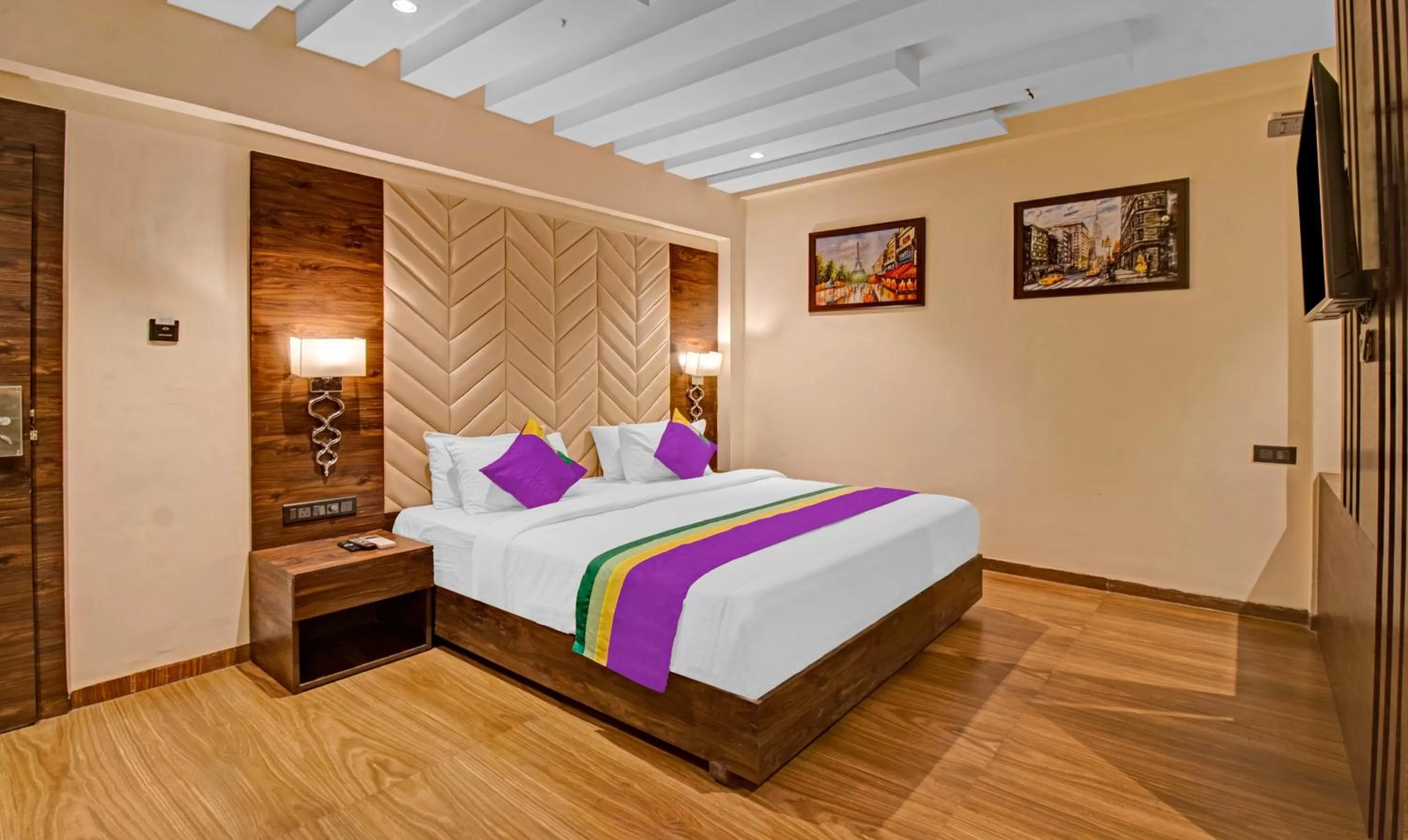 Bedroom, Bed in Treebo Premium Median Inn