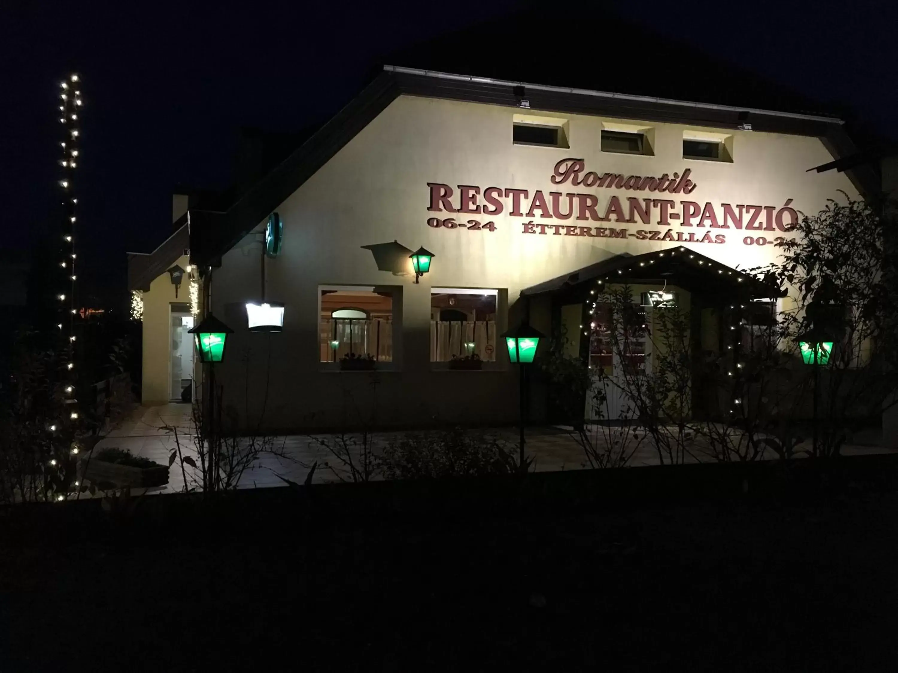 Double Room in Romantik Étterem - Panzió Double Room in Romantik Étterem - Panzió