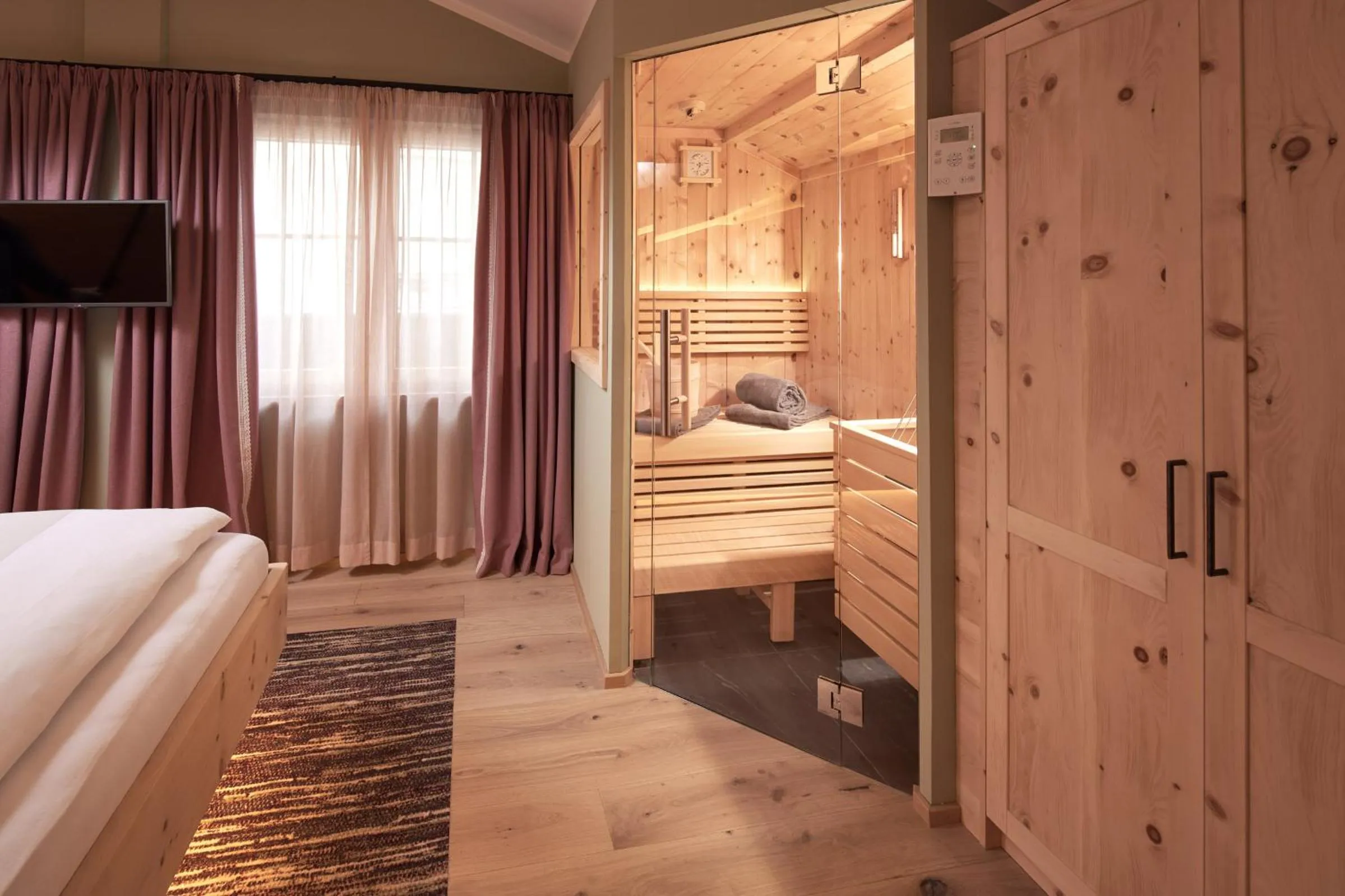 Sauna, Bed in Romantikhotel Zell am See