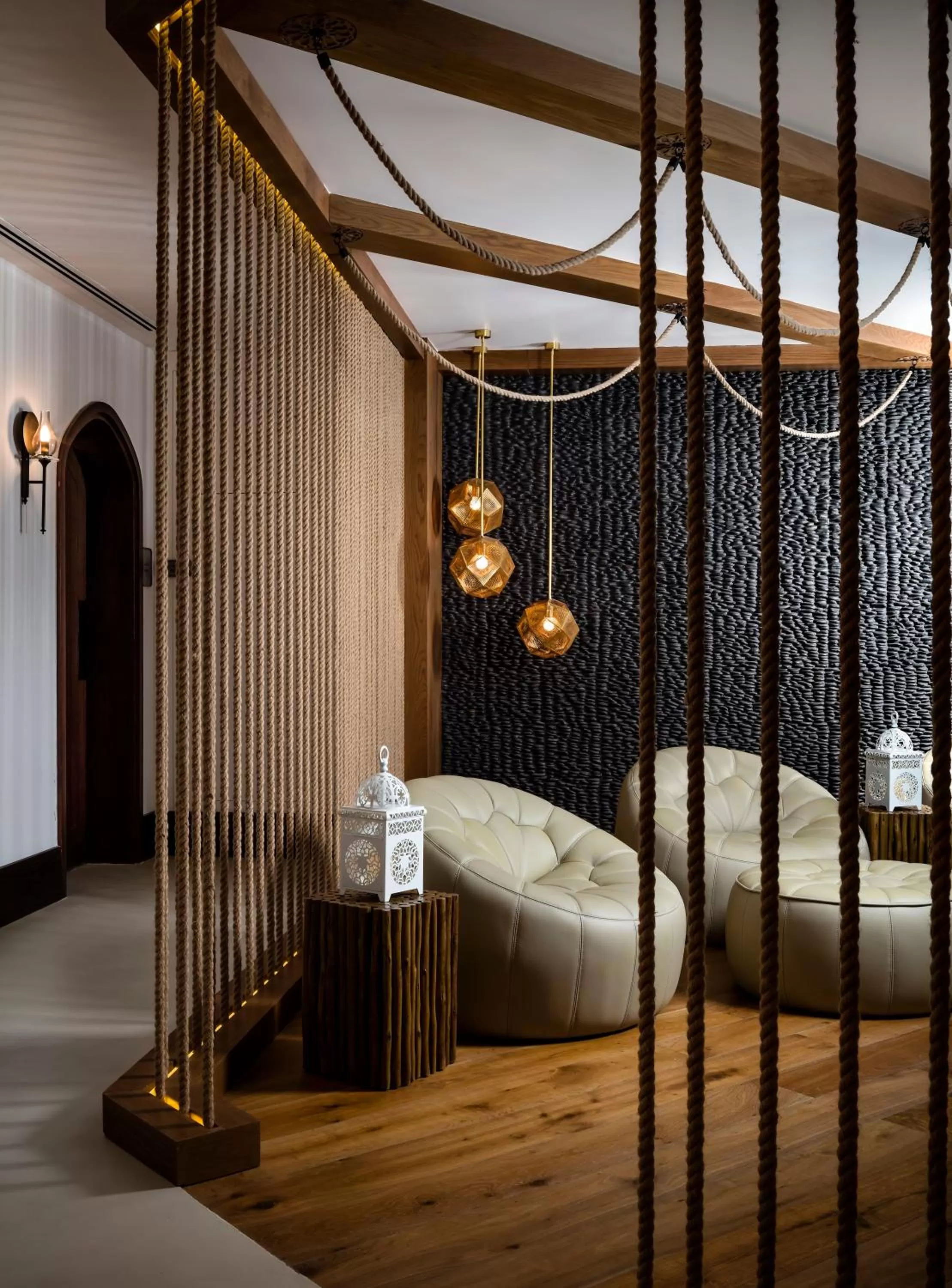 Spa and wellness centre/facilities, Bed in Fairmont Fujairah Beach Resort