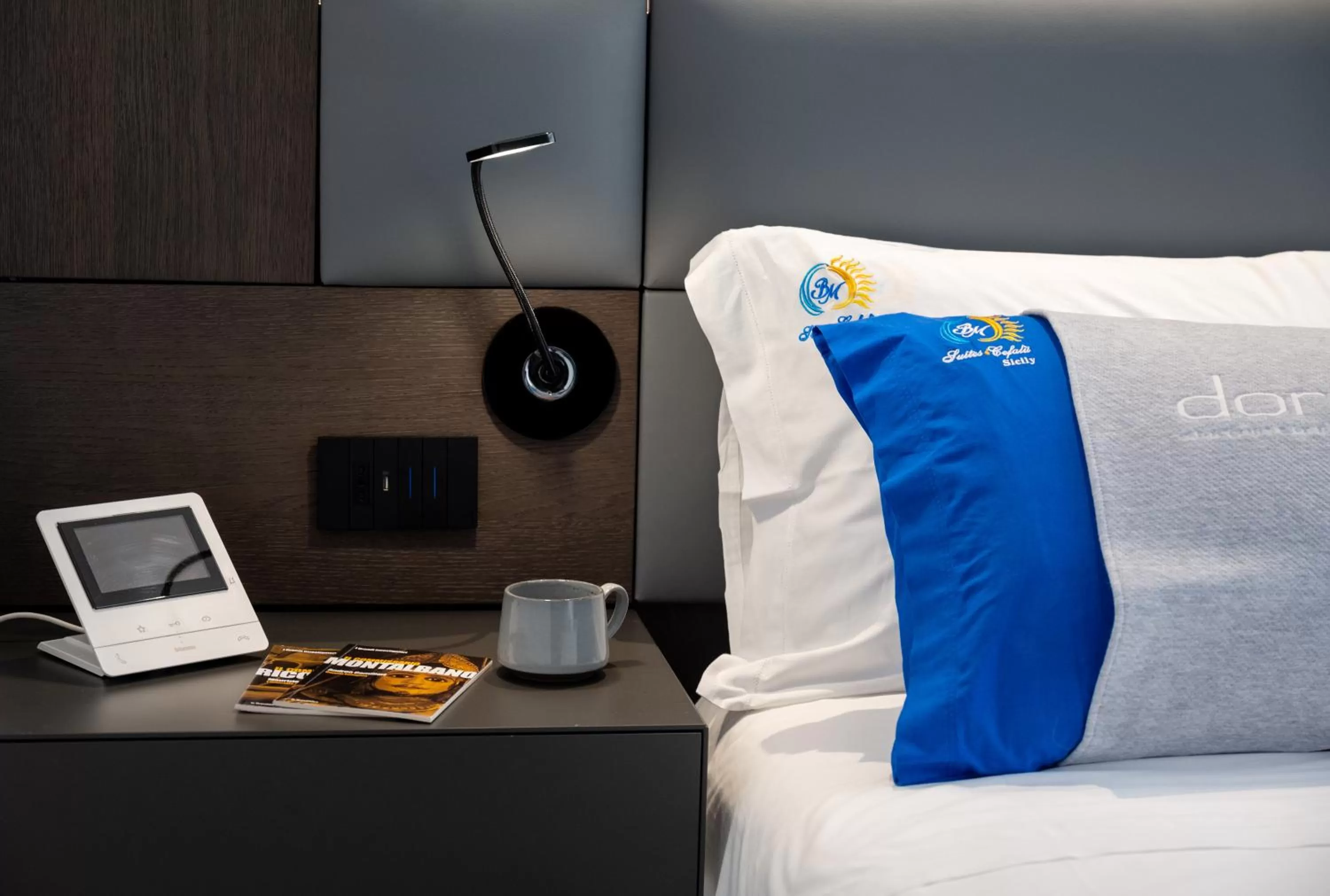 Bed in BM SUITES CEFALU