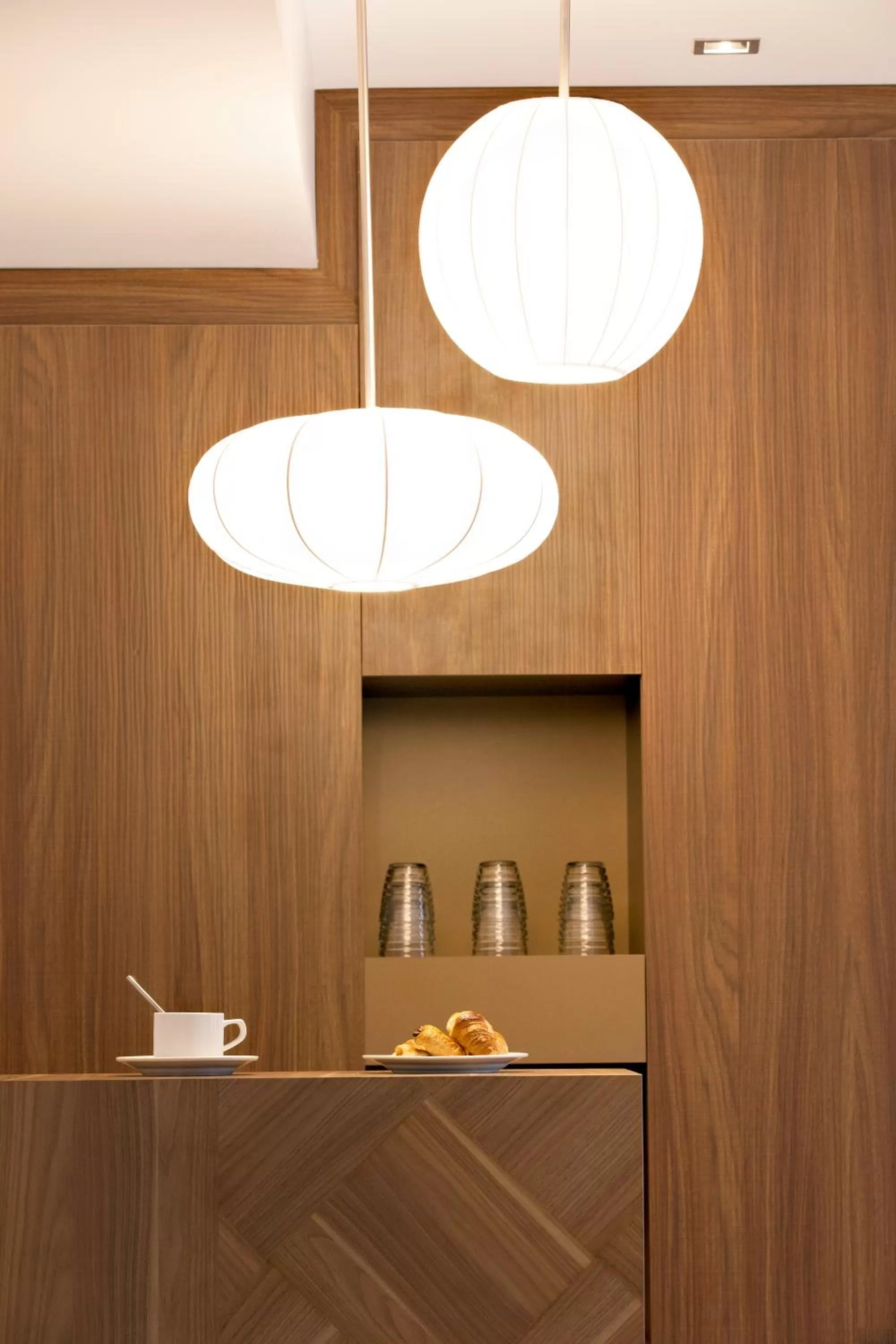 Restaurant/places to eat in Best Western Plus 61 Paris Nation Hotel