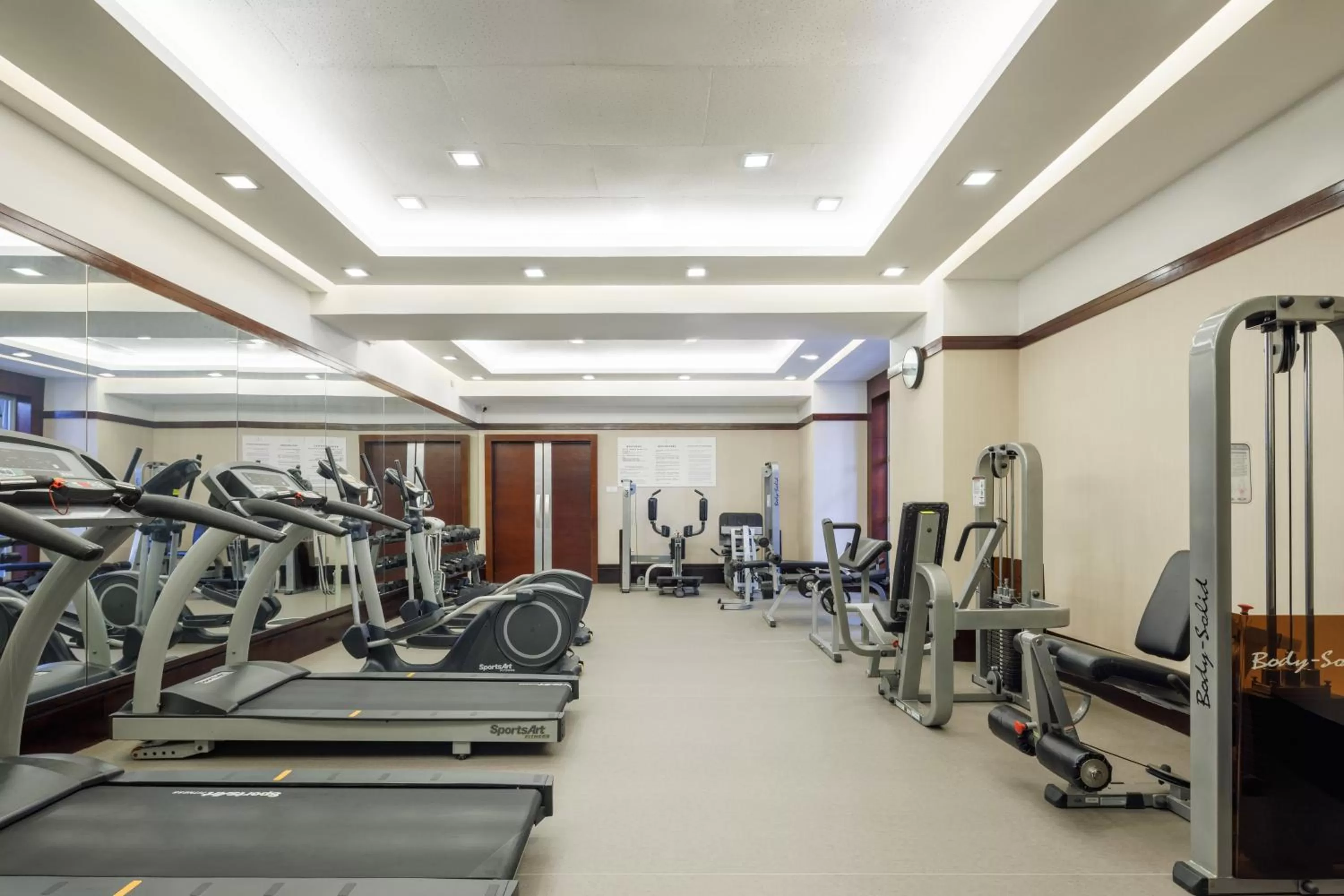 Fitness centre/facilities in Sunflower Hotel &Residence, Futian Port Branch