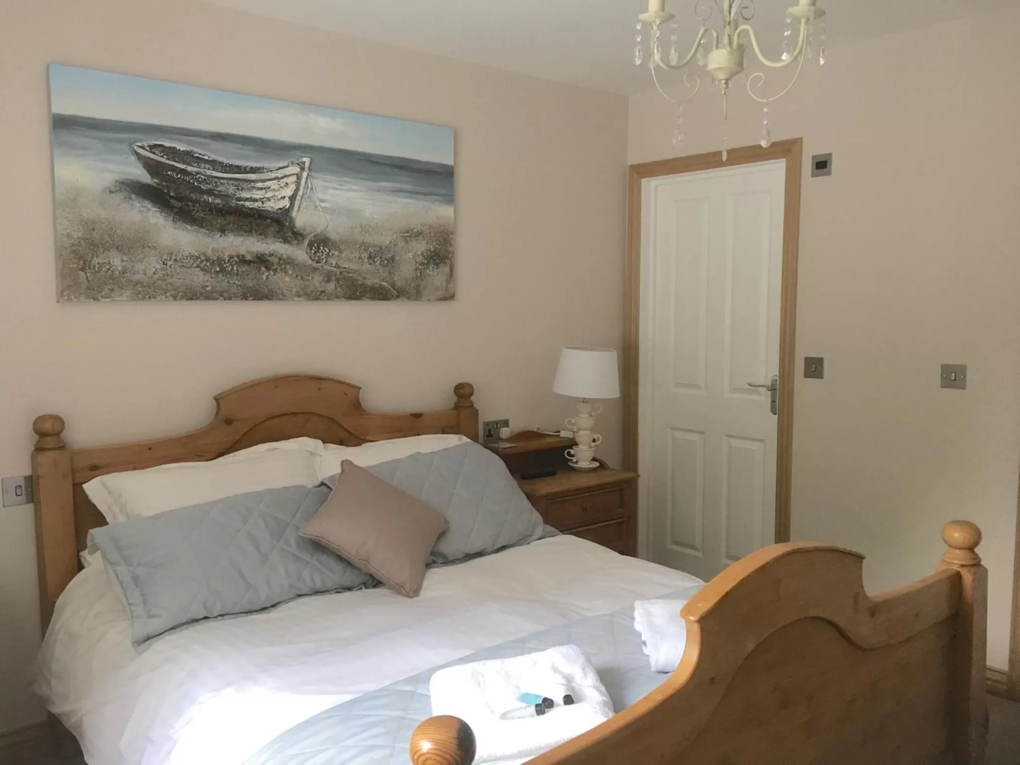 Bedroom, Bed in The Waterwheel