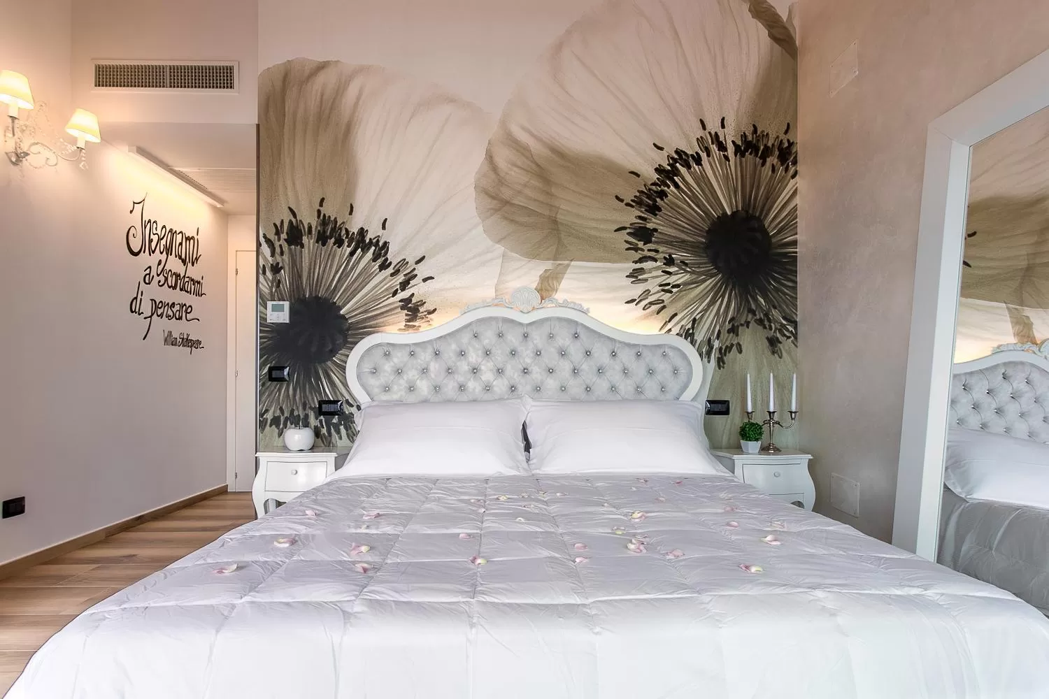 Photo of the whole room, Bed in BellavistaRelax