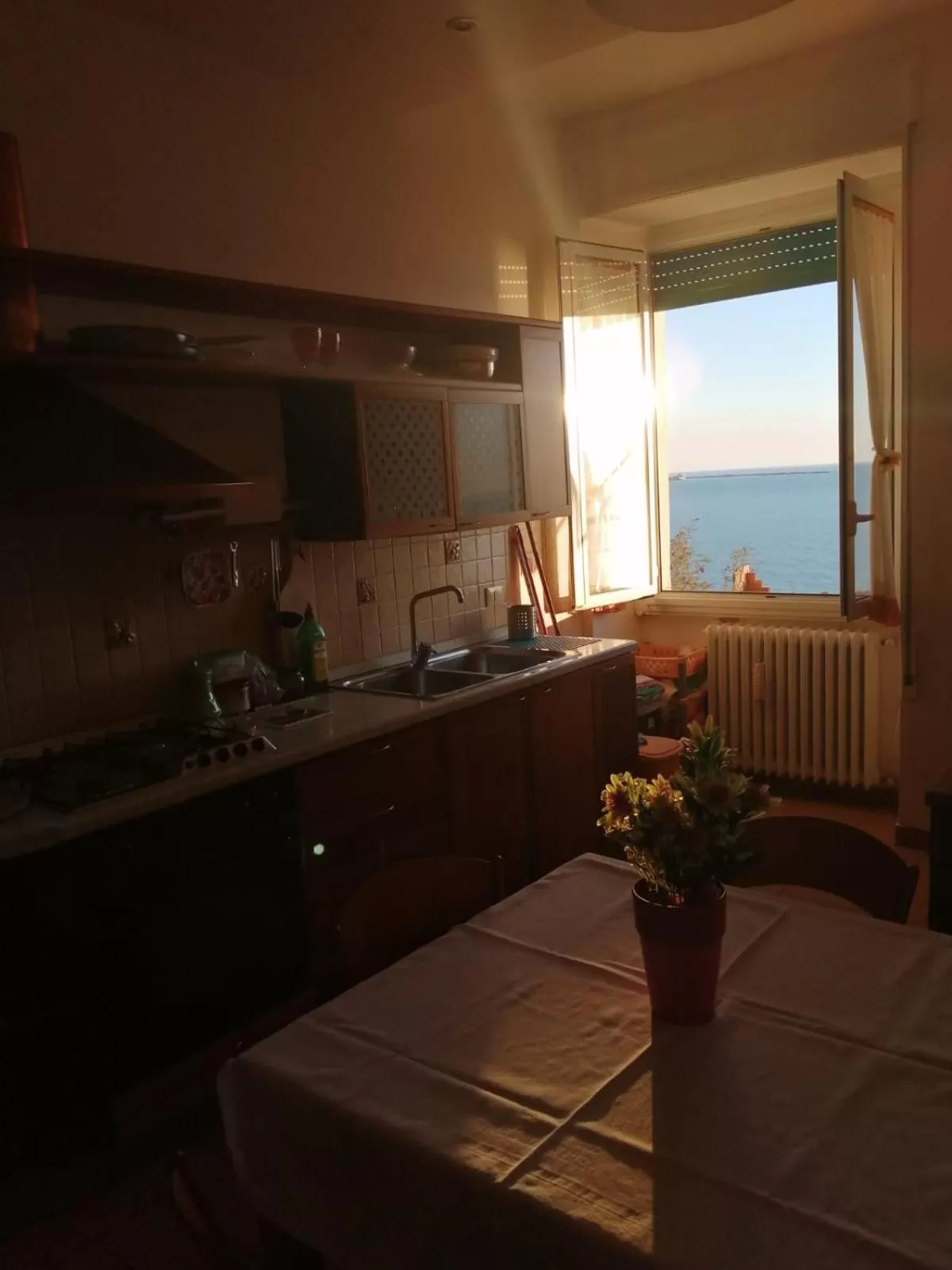 Kitchen/Kitchenette in Mediterraneo Travel