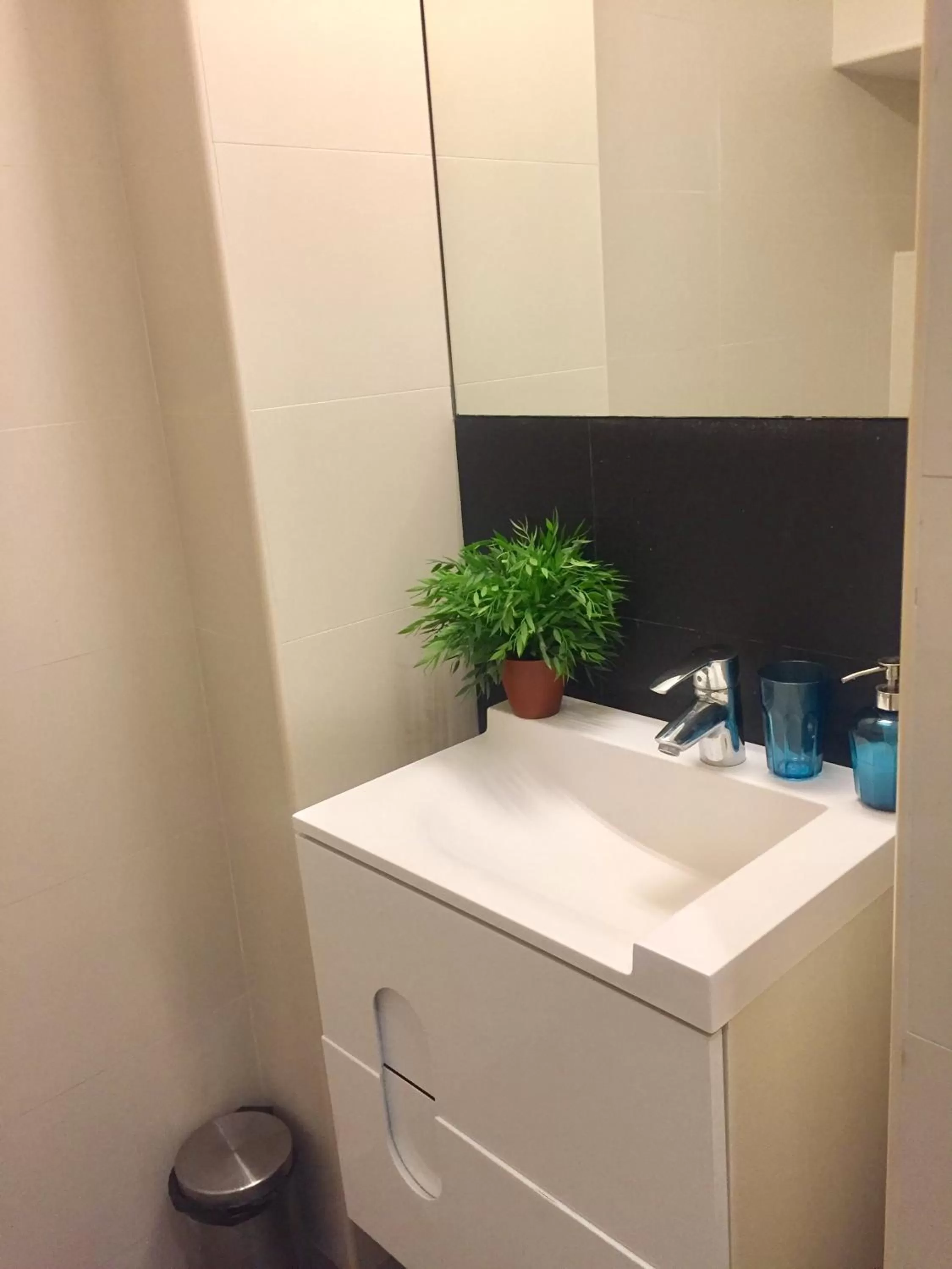 Bathroom in Barcelona Fifteen central Aparthotel