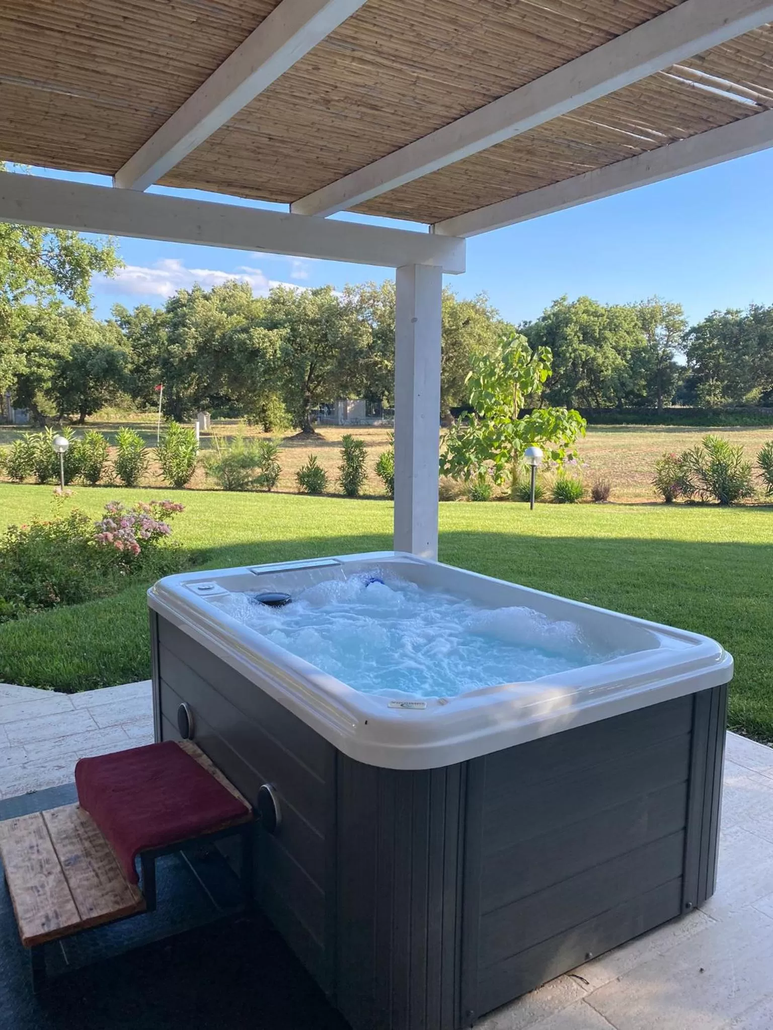 Swimming pool in Regia Hotel