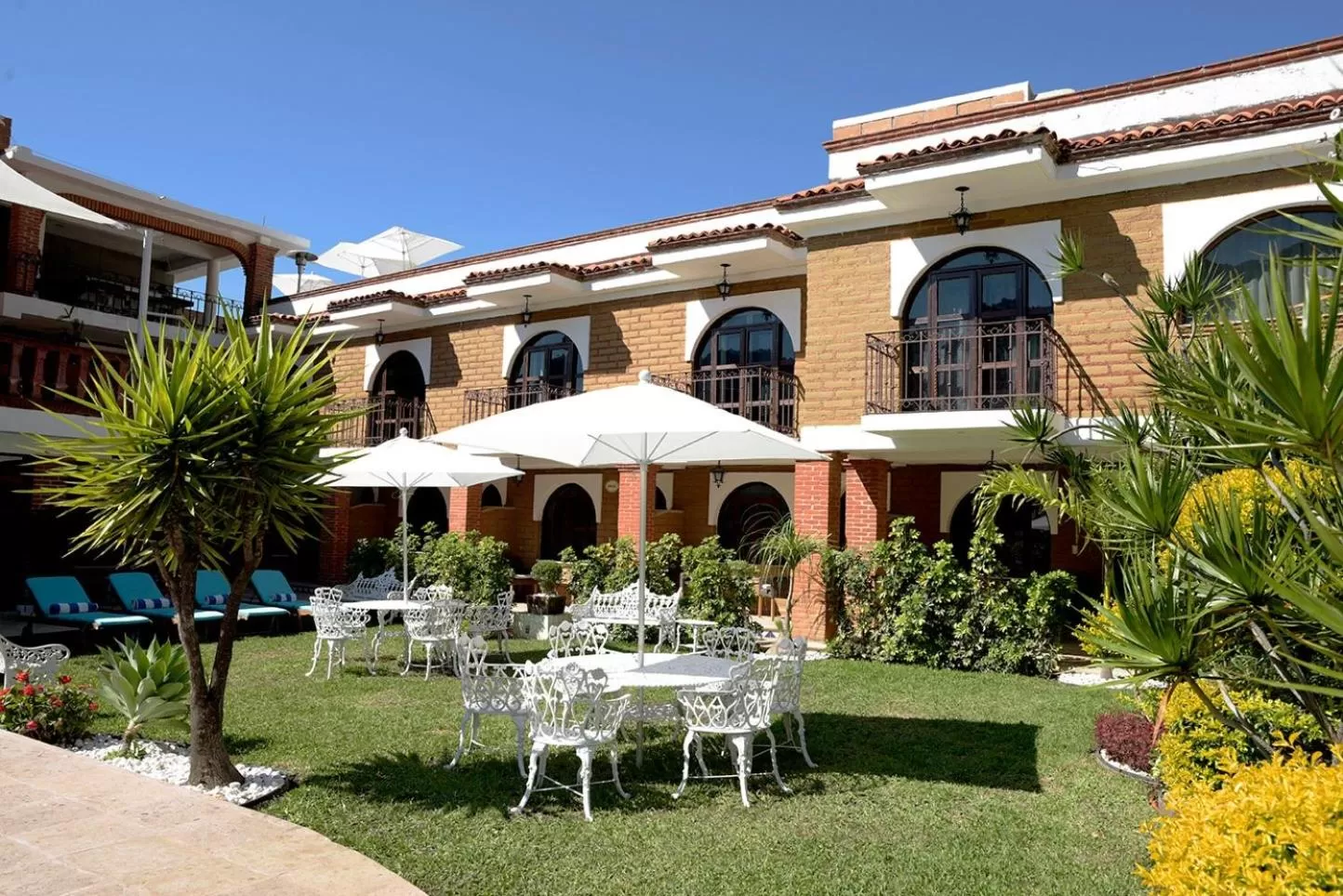 Property building in Hotel Hacienda Ventana del Cielo