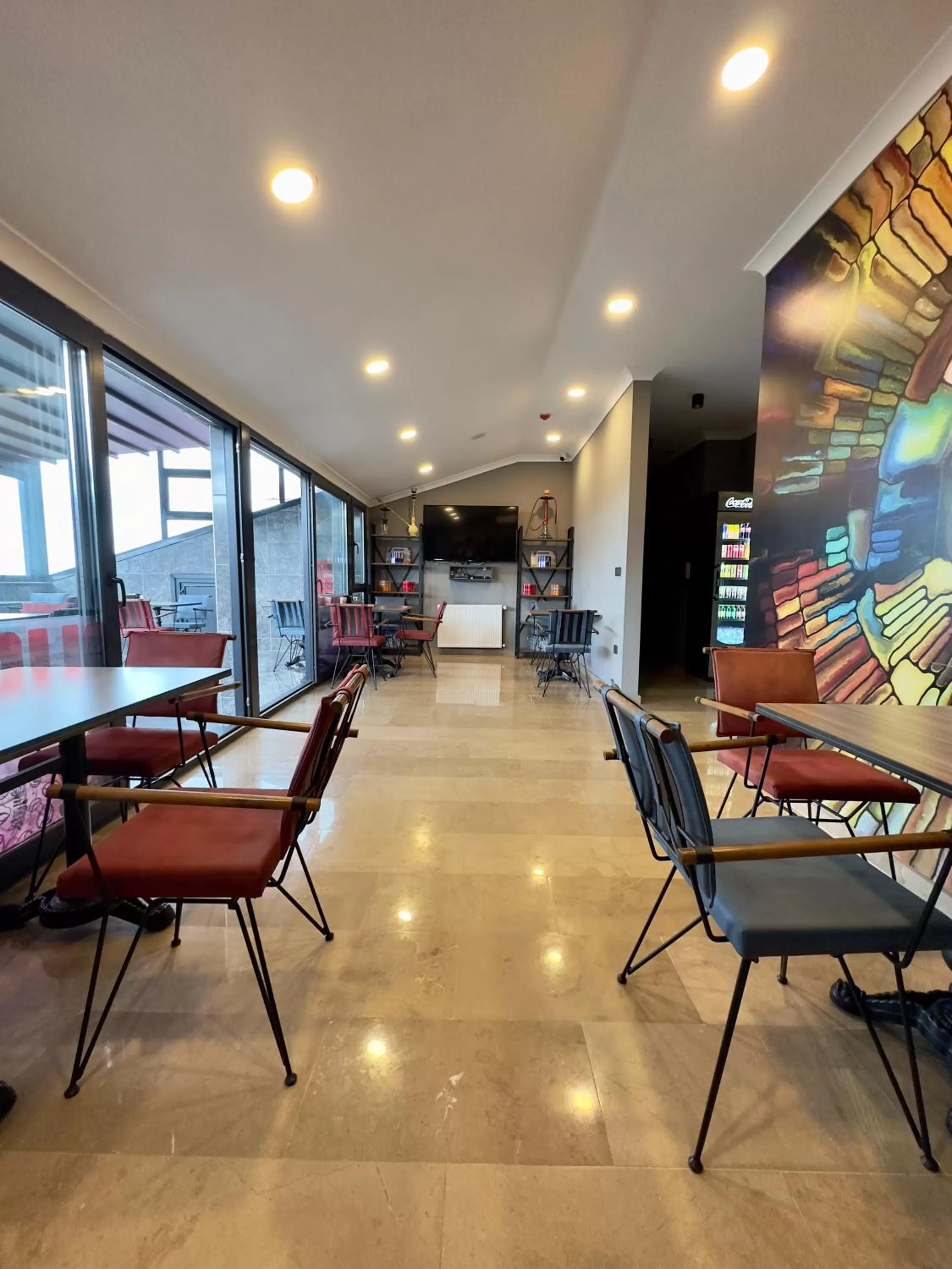 Restaurant/places to eat in White House Apart